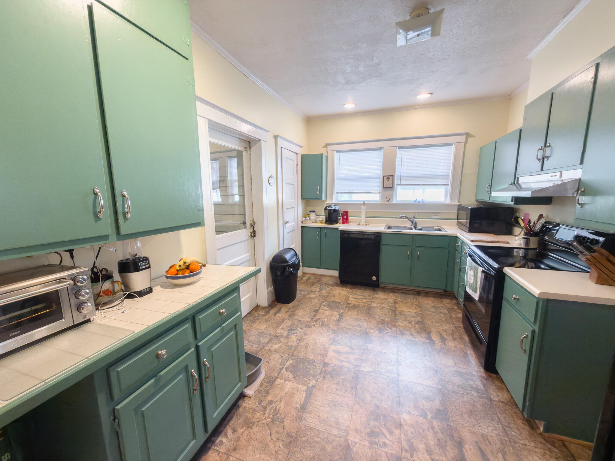 727 Harvey Street Property Photo 40