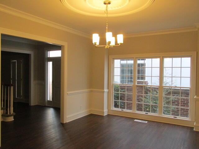 6 Conifer Square Property Photo 4