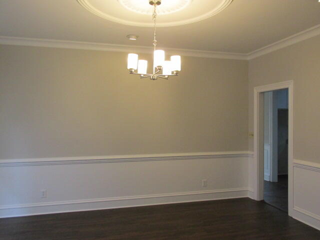 6 Conifer Square Property Photo 5
