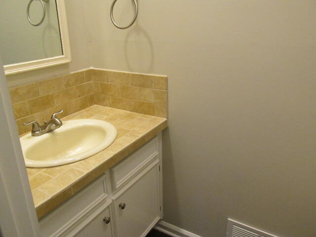 6 Conifer Square Property Photo 6