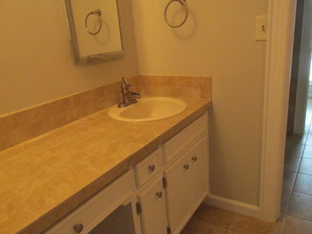 6 Conifer Square Property Photo 21