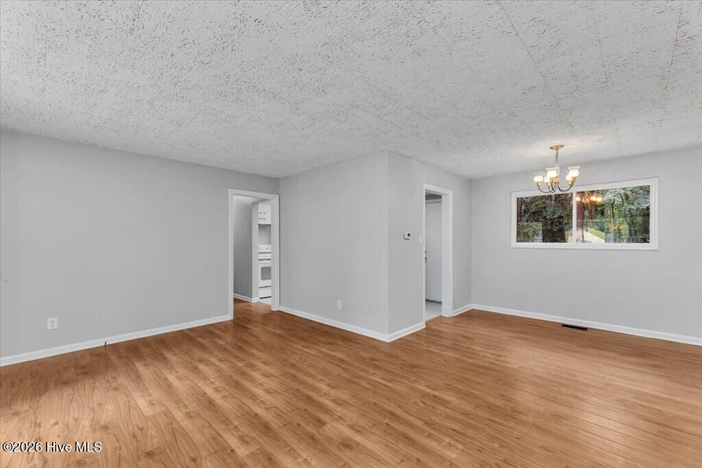 2923 Virginia Road Property Photo 8