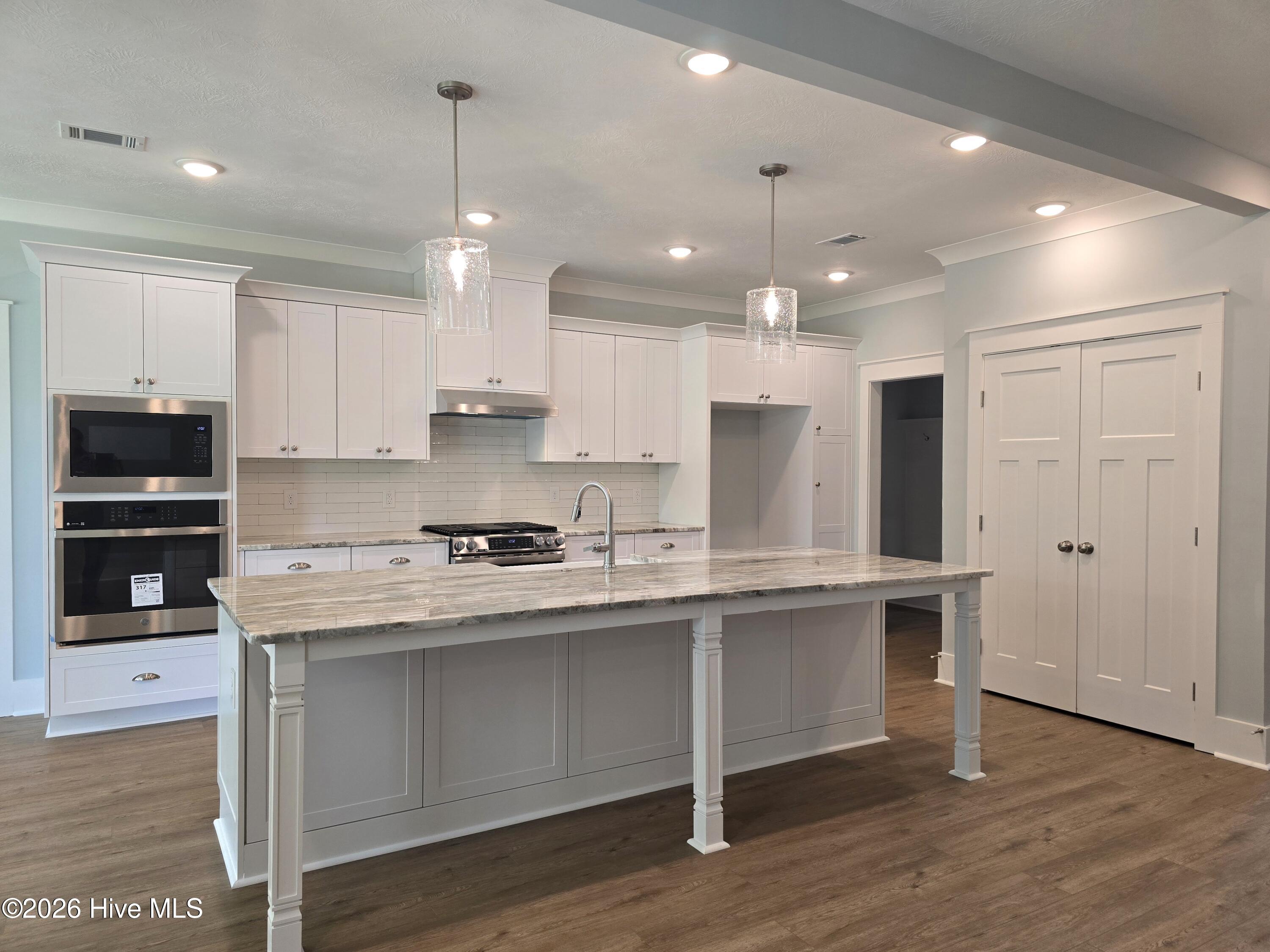 1777 Bellingham Drive Property Photo 6