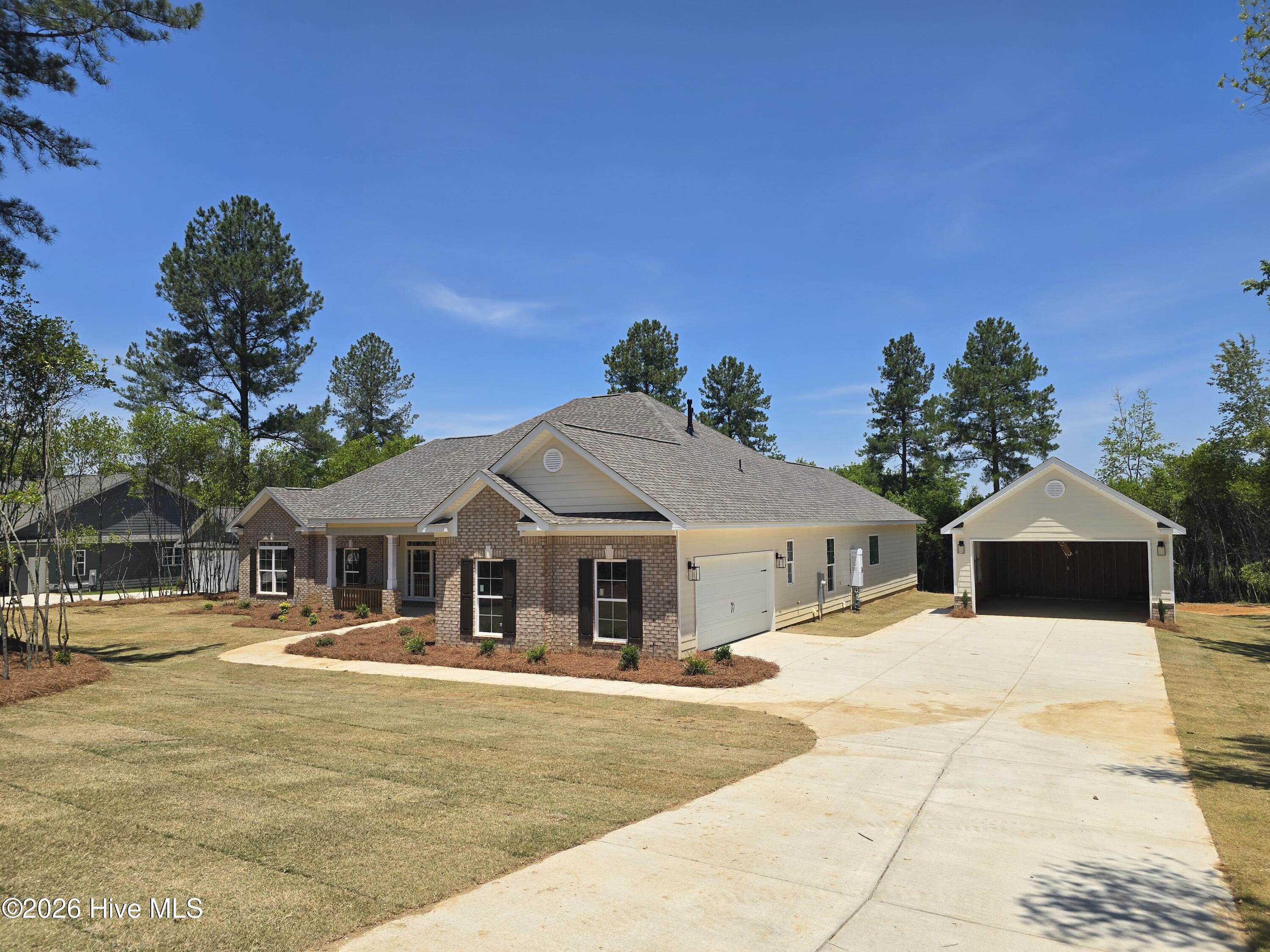 1200 Bellingham Drive Property Photo 2
