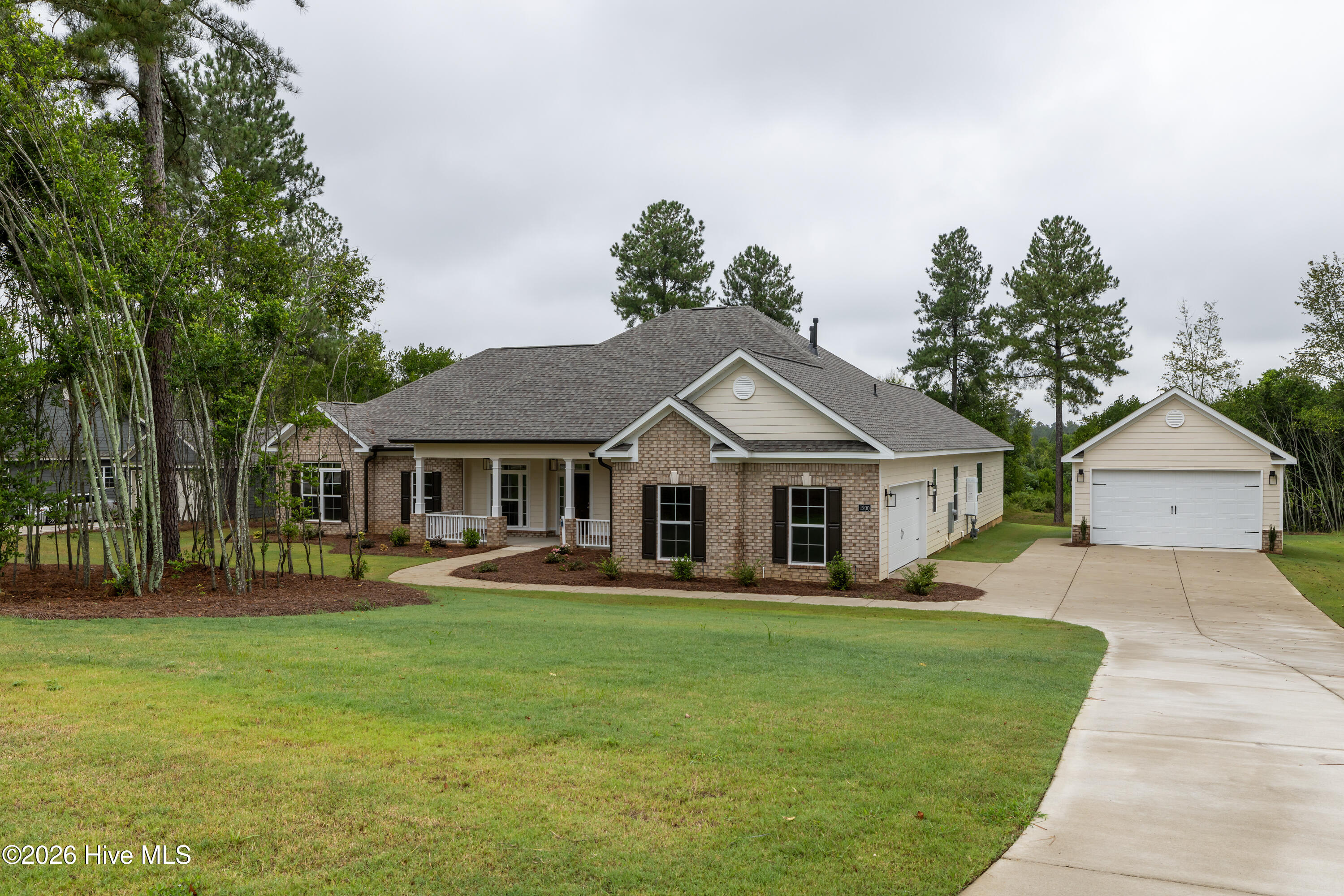 1200 Bellingham Drive Property Photo 2