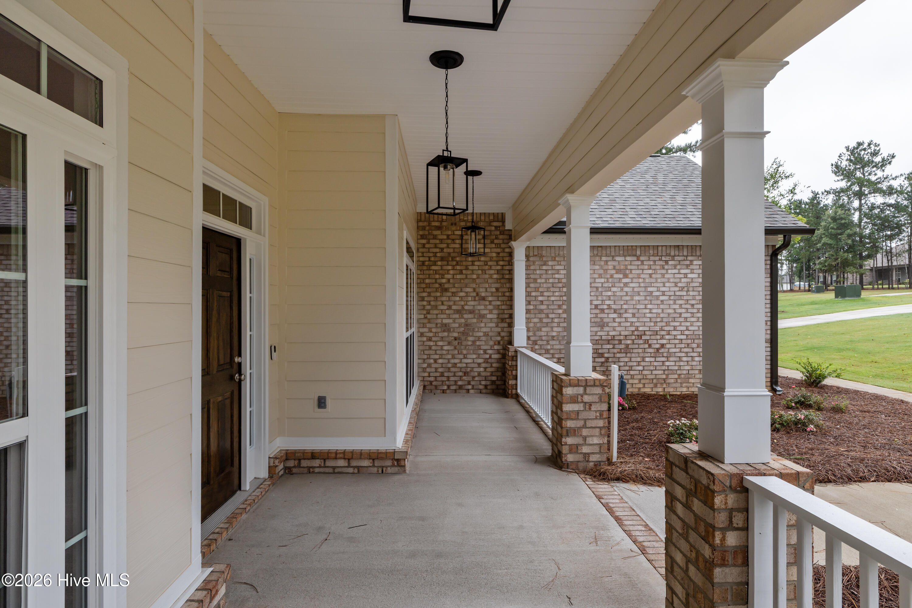 1200 Bellingham Drive Property Photo 4
