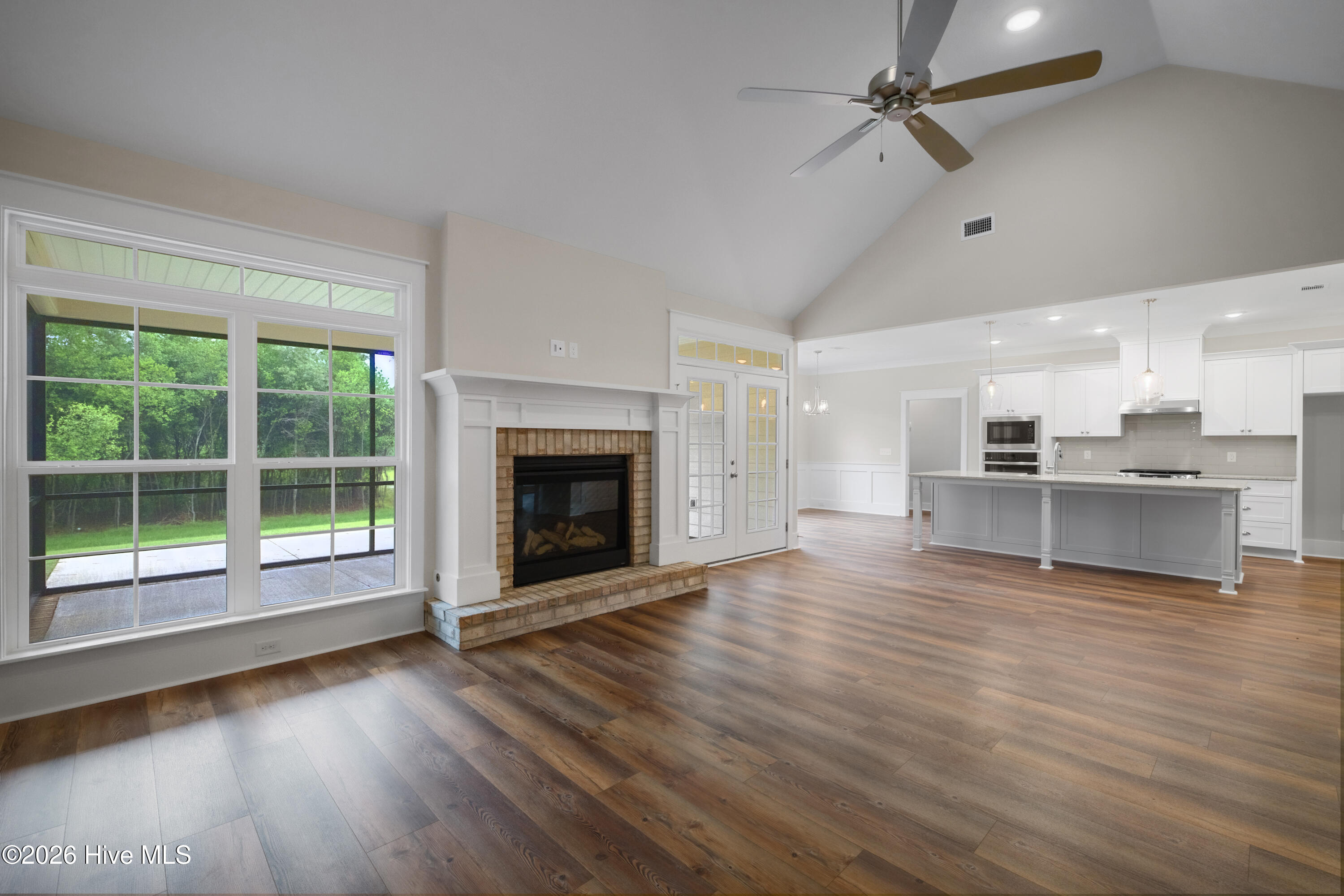 1200 Bellingham Drive Property Photo 15