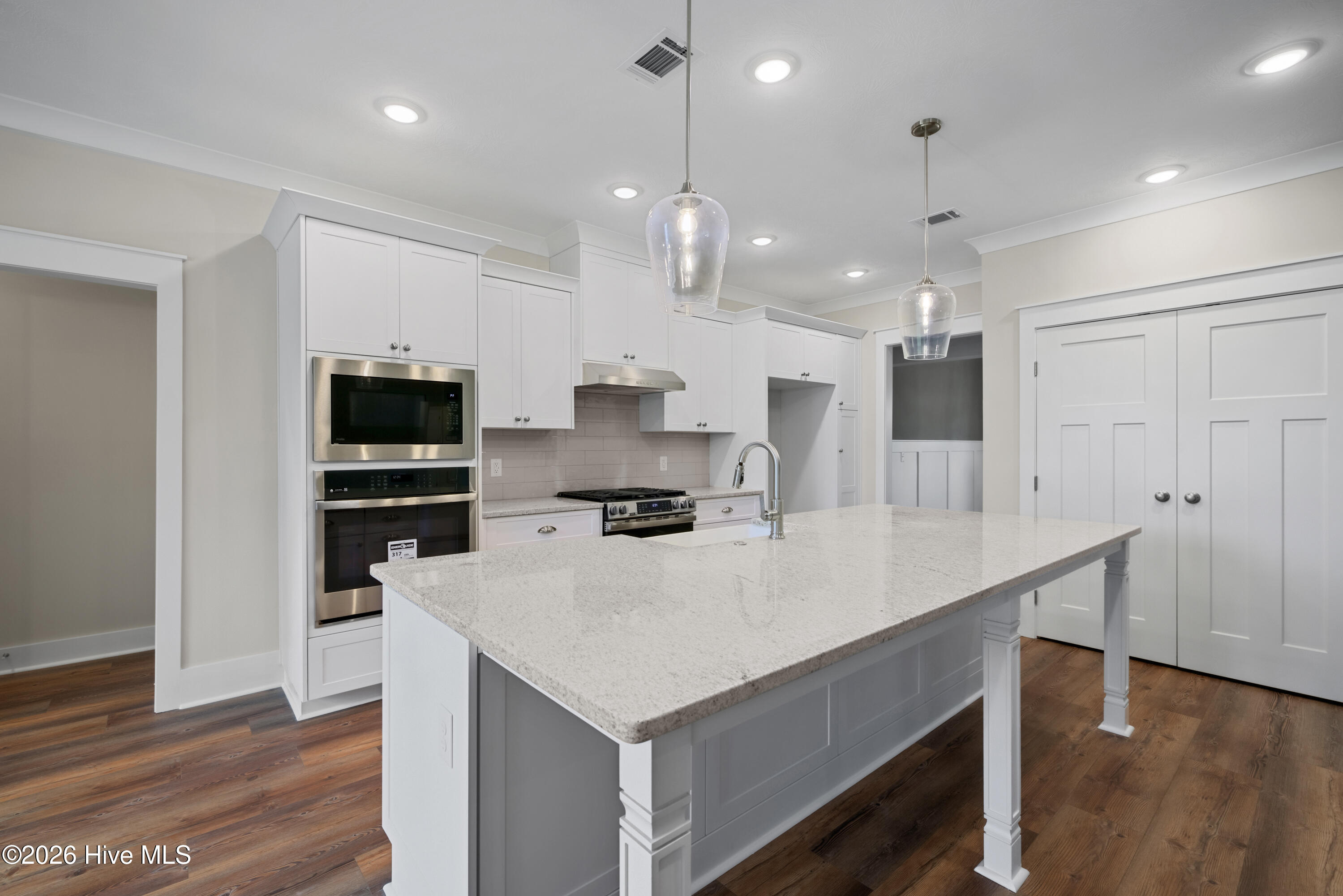 1200 Bellingham Drive Property Photo 18