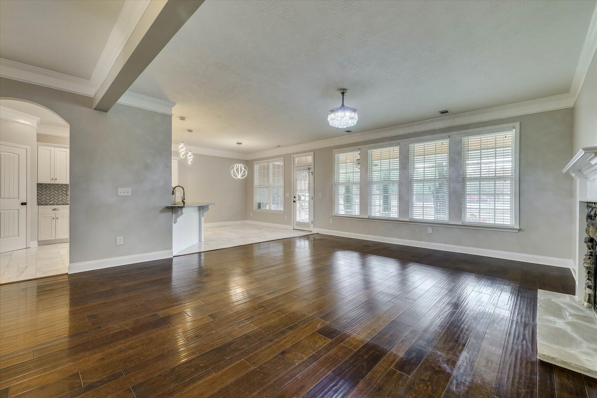 6358 Kiawah Trail Property Photo 9