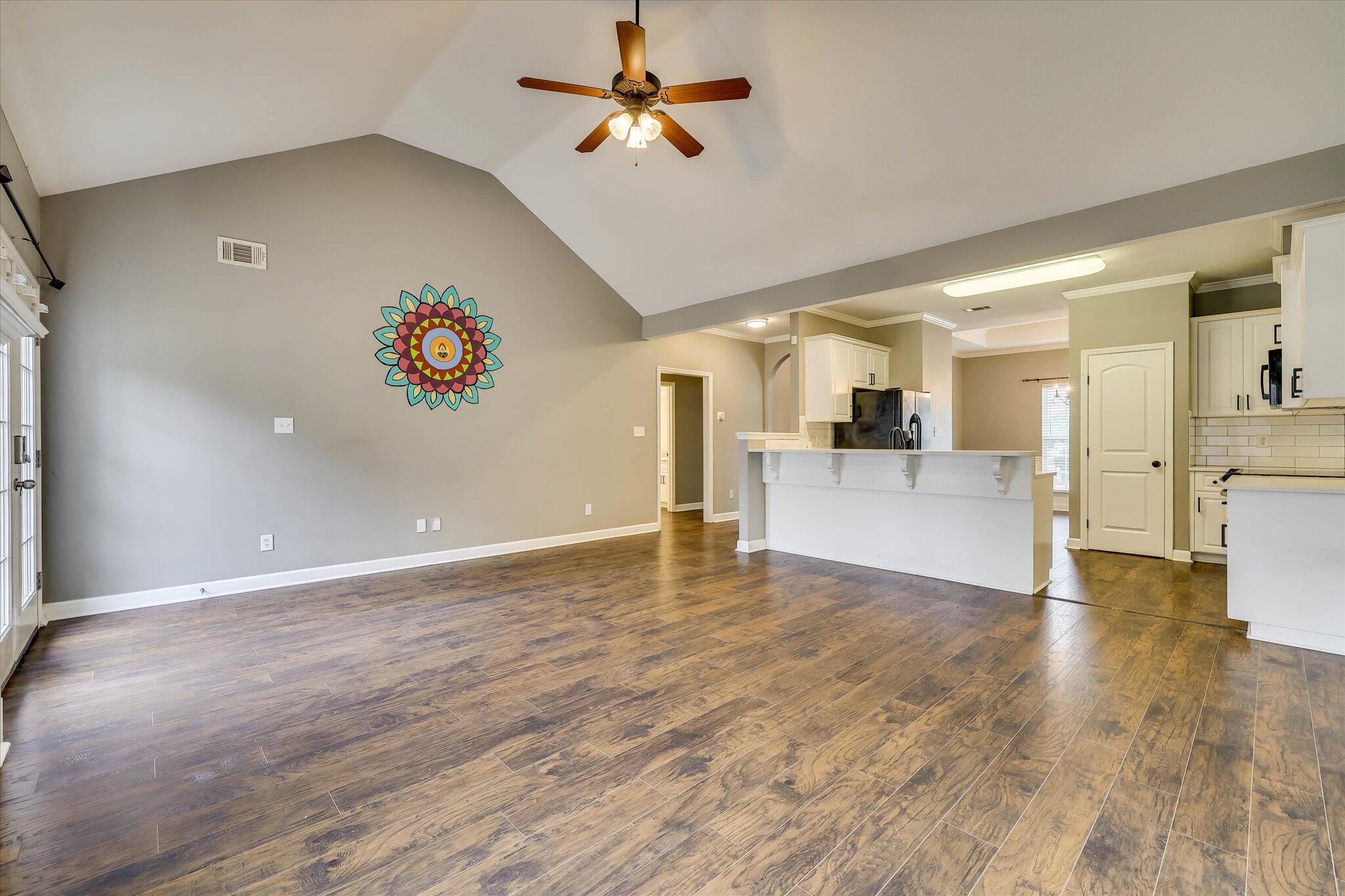 721 Wickham Drive Property Photo 10