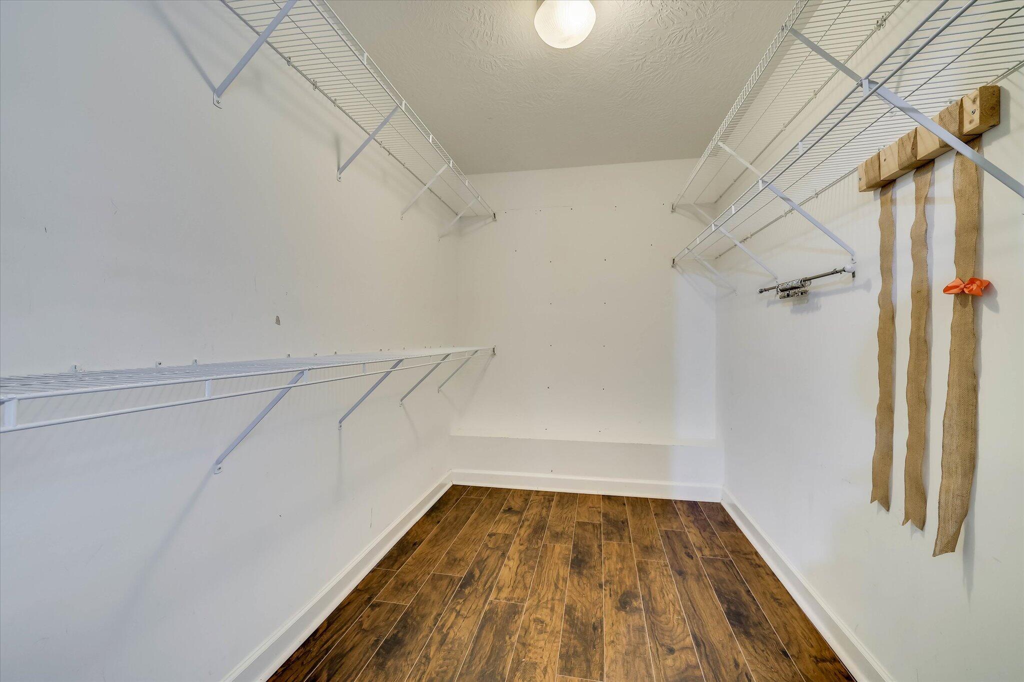 721 Wickham Drive Property Photo 25