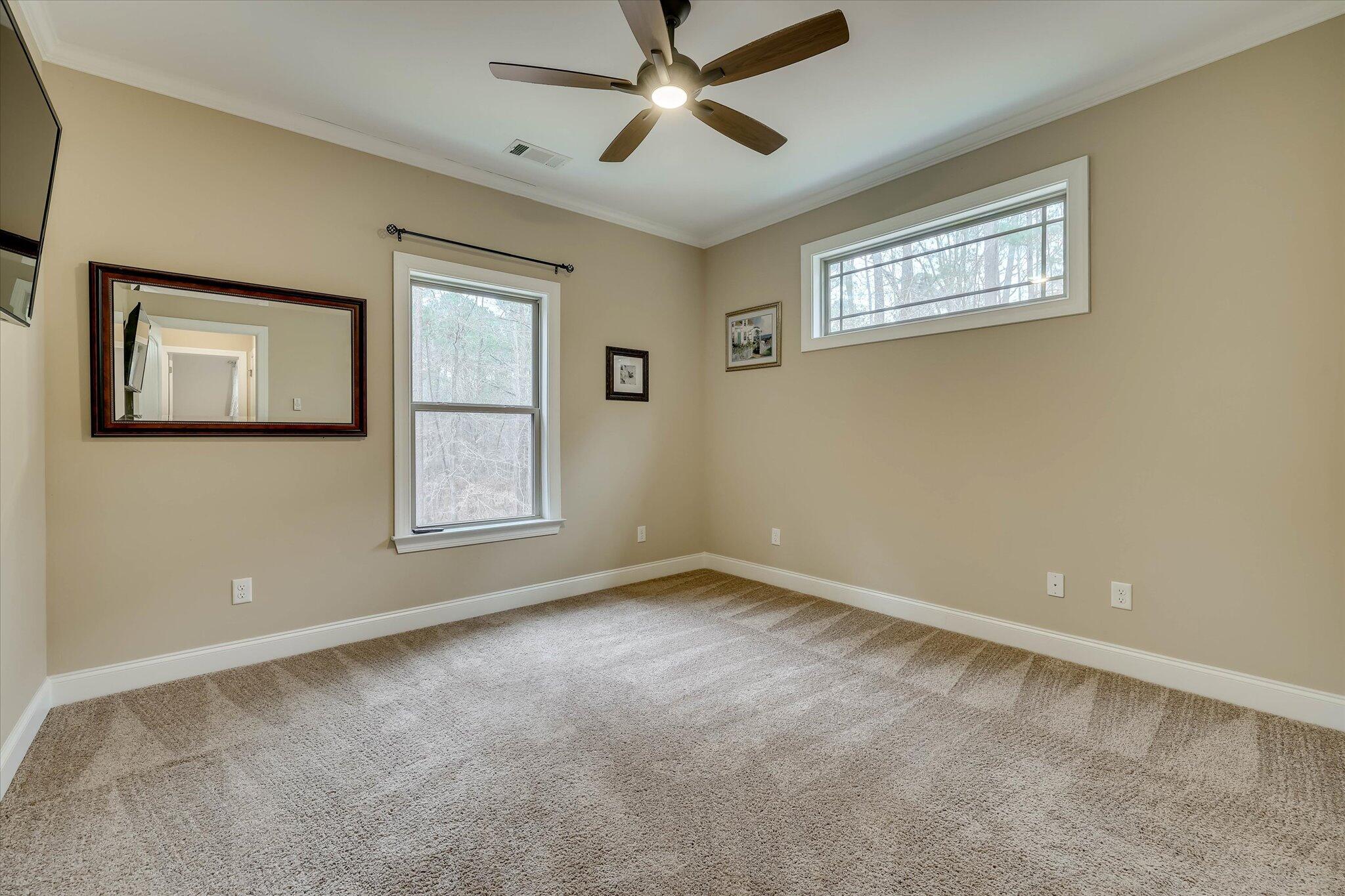 185 Bereau Drive Property Photo 31