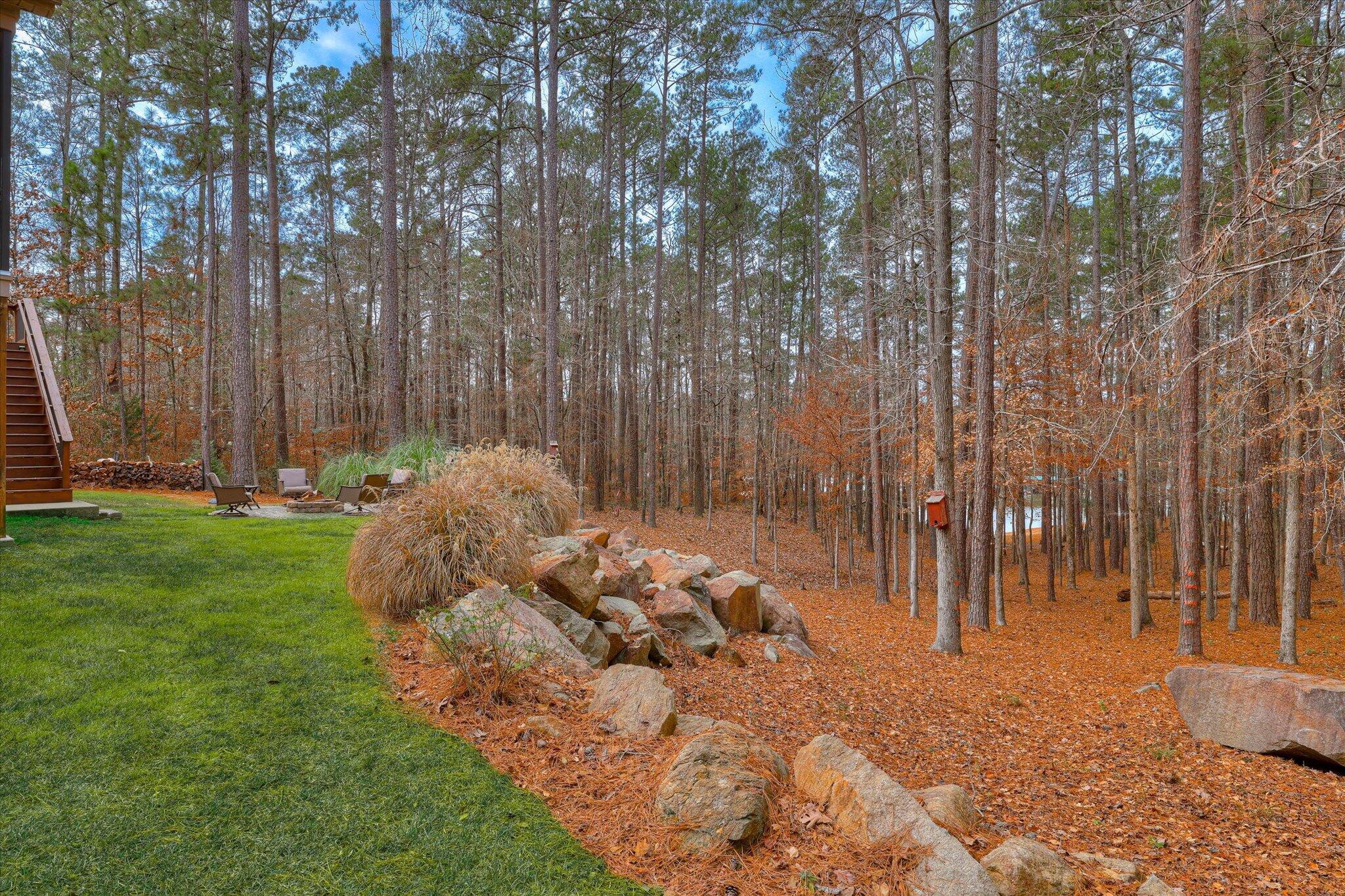 185 Bereau Drive Property Photo 39