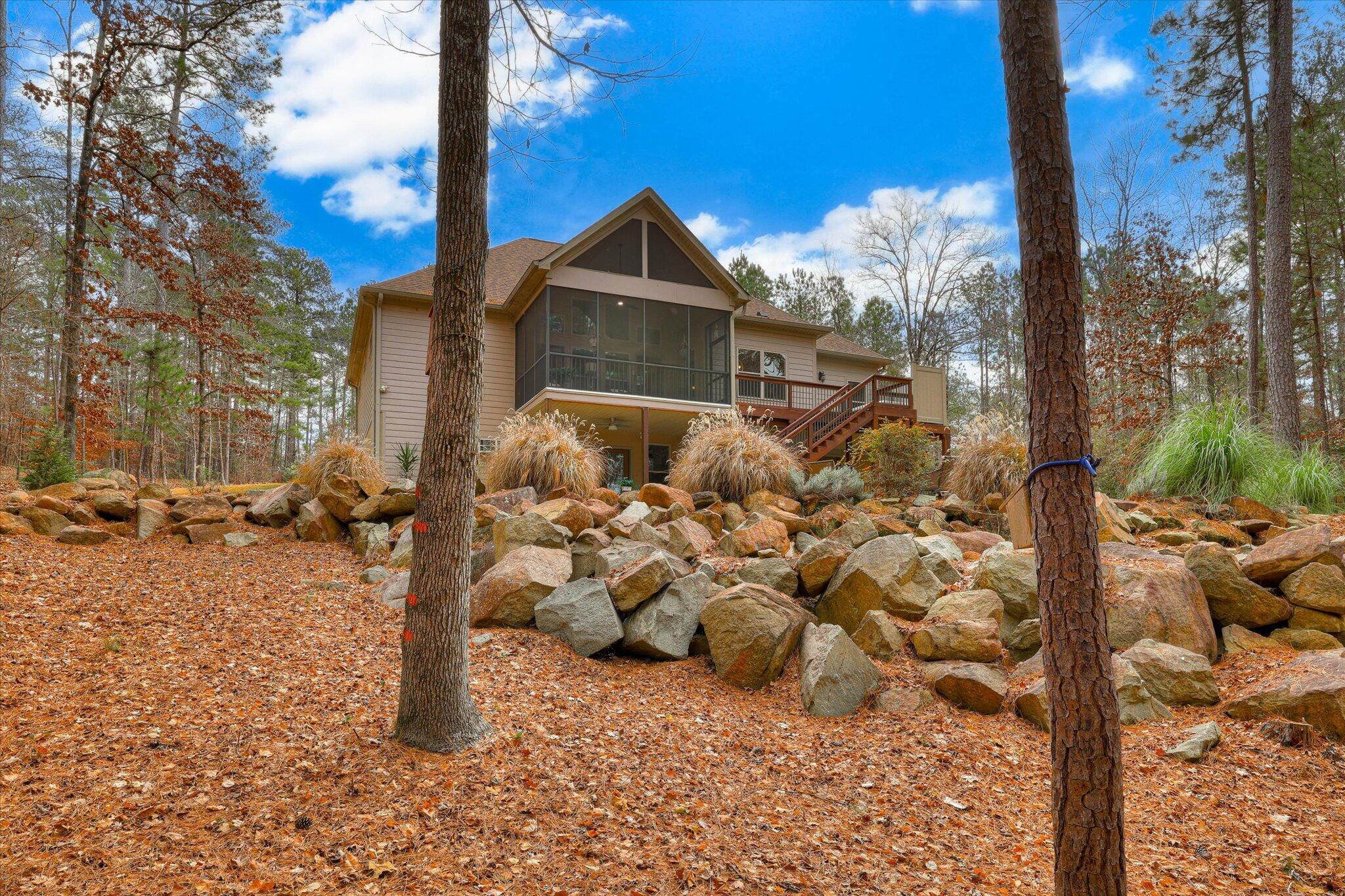 185 Bereau Drive Property Photo 40