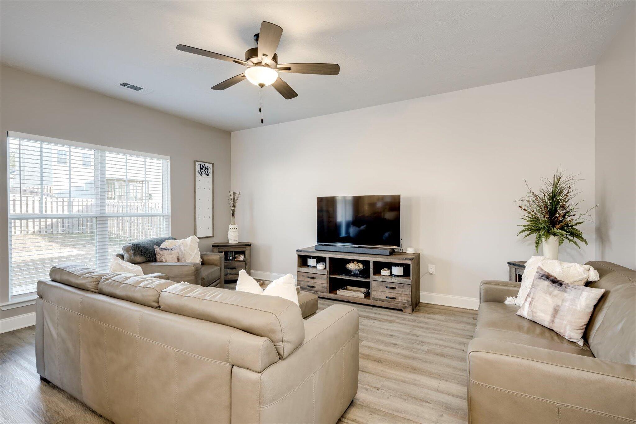 924 Sweetgrass Circle Property Photo 10