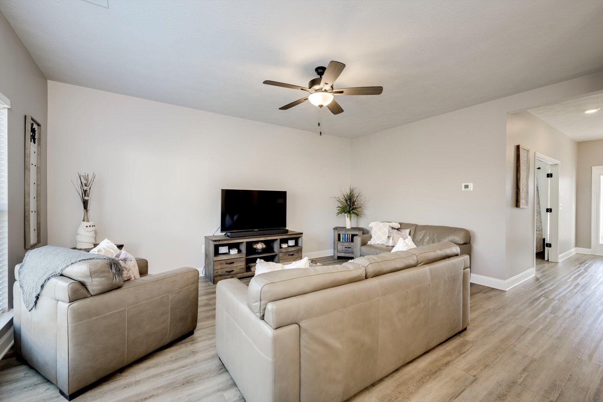 924 Sweetgrass Circle Property Photo 13