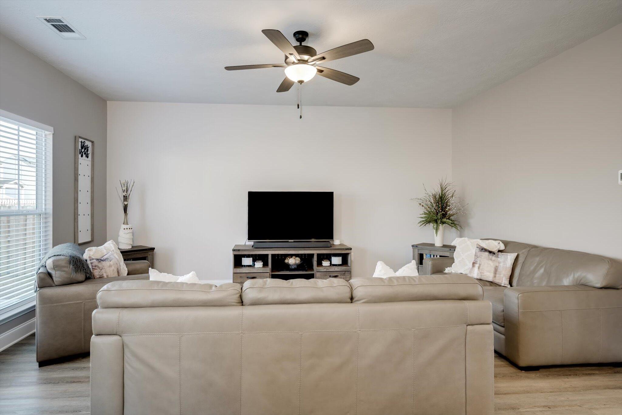 924 Sweetgrass Circle Property Photo 14