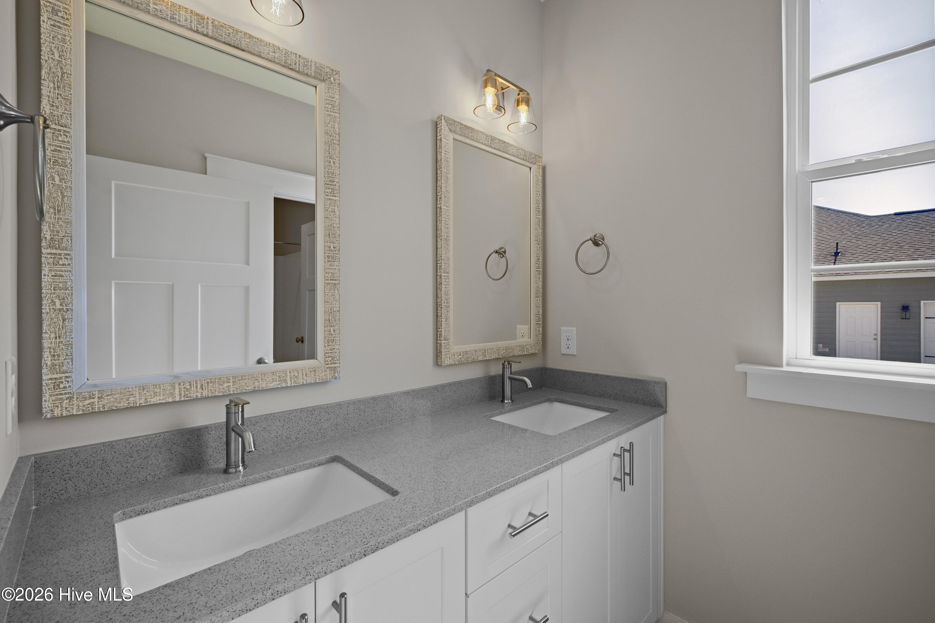 1644 Bellingham Drive Property Photo 43