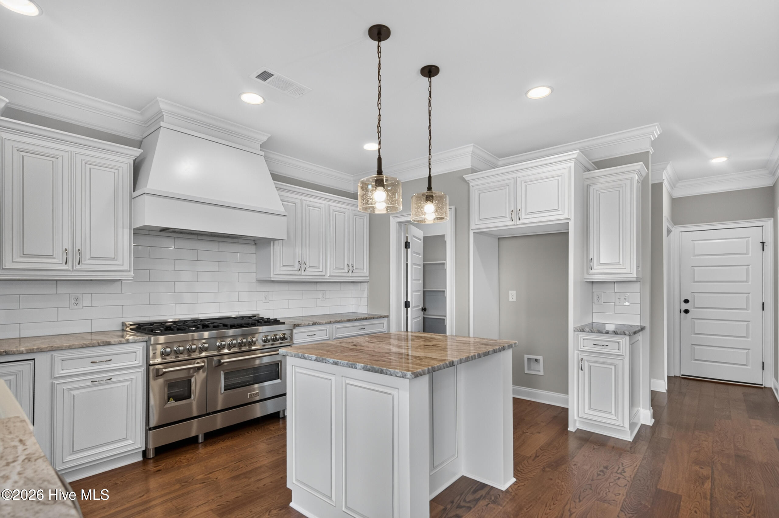 448 Woodlawn Street Property Photo 18