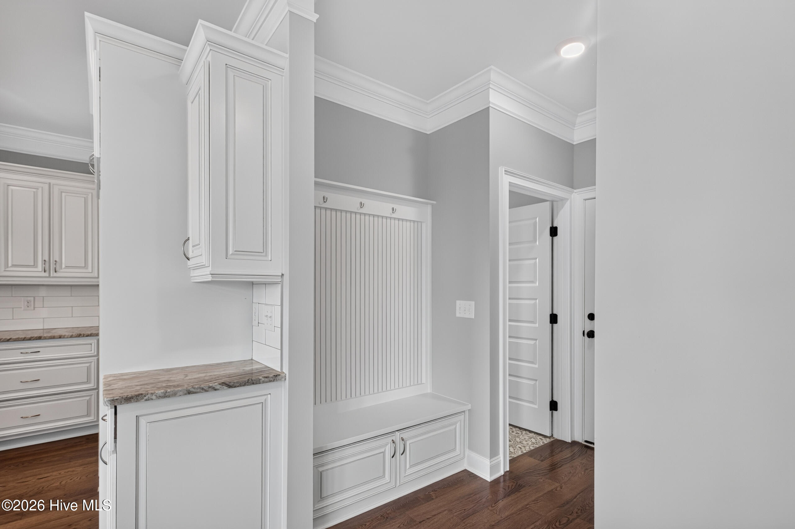 448 Woodlawn Street Property Photo 21