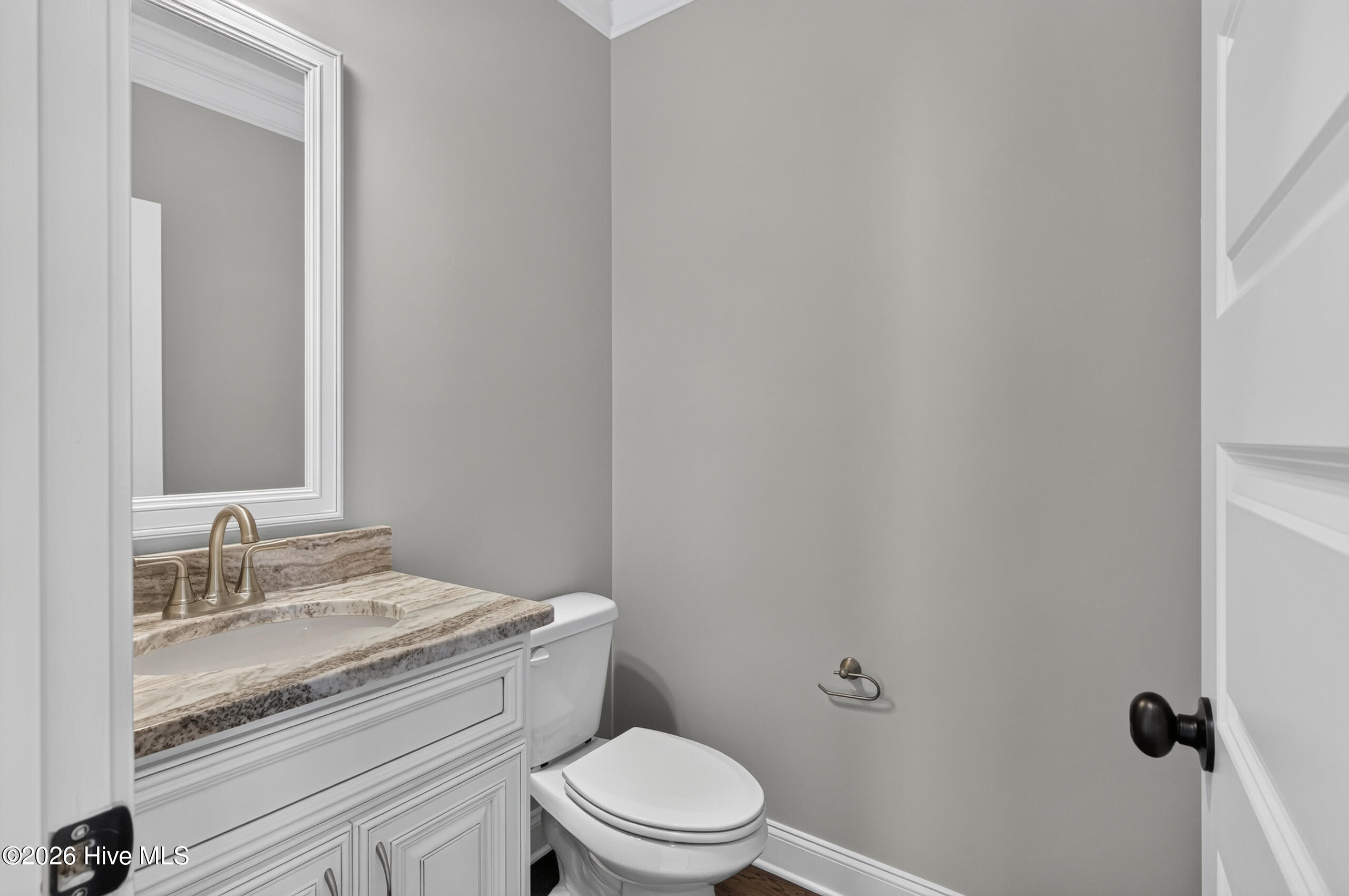 448 Woodlawn Street Property Photo 22