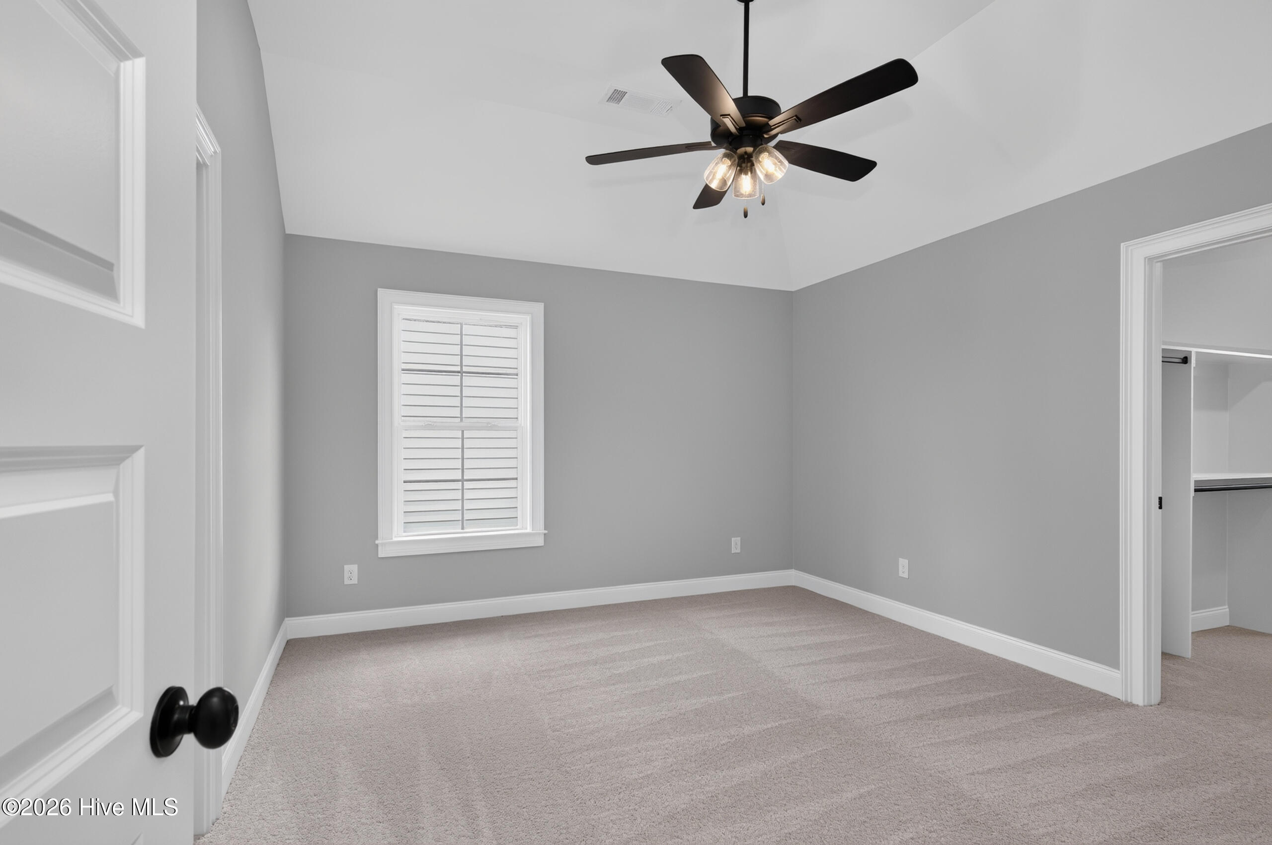 448 Woodlawn Street Property Photo 34