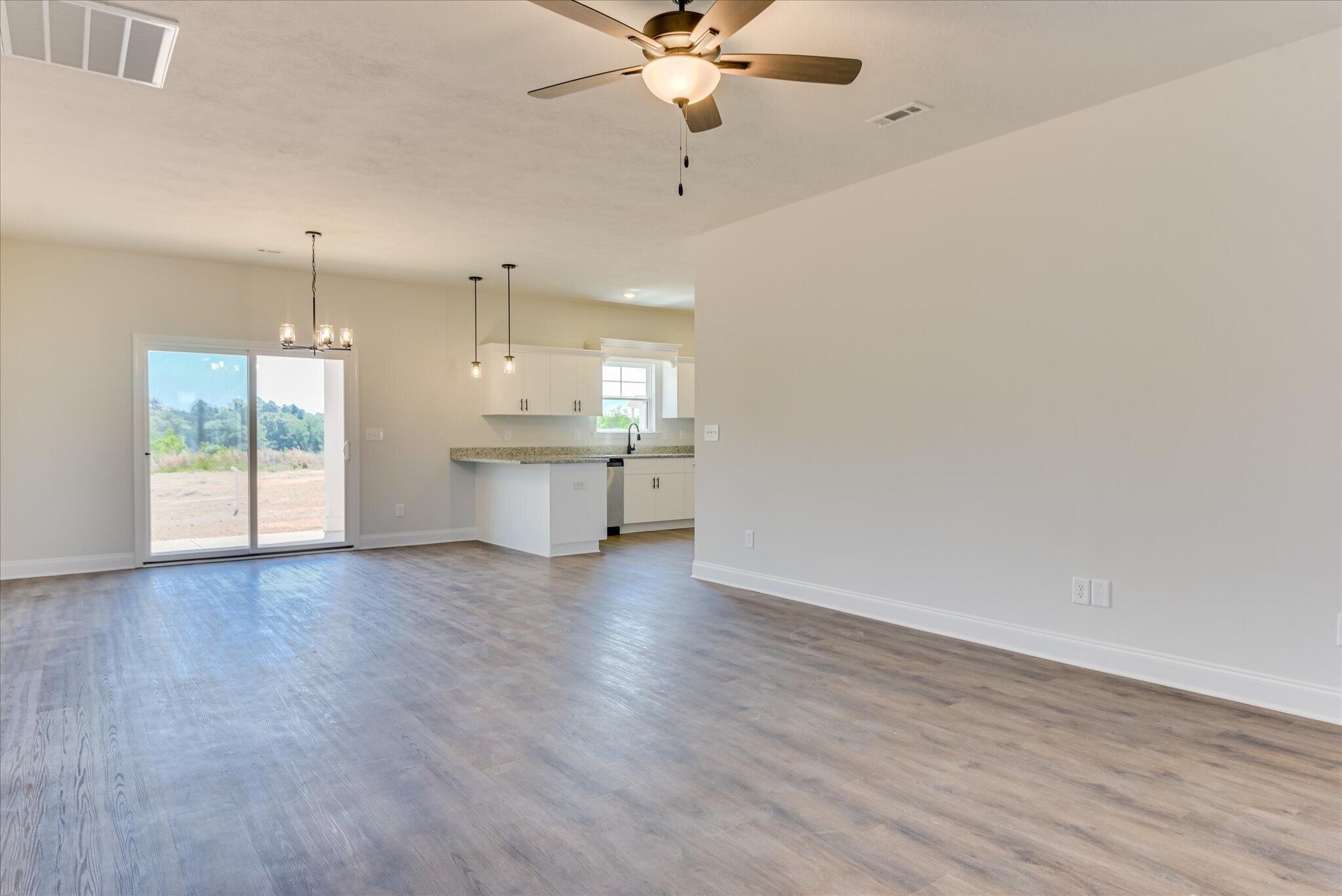 3301 Tracker Lane Property Photo 7