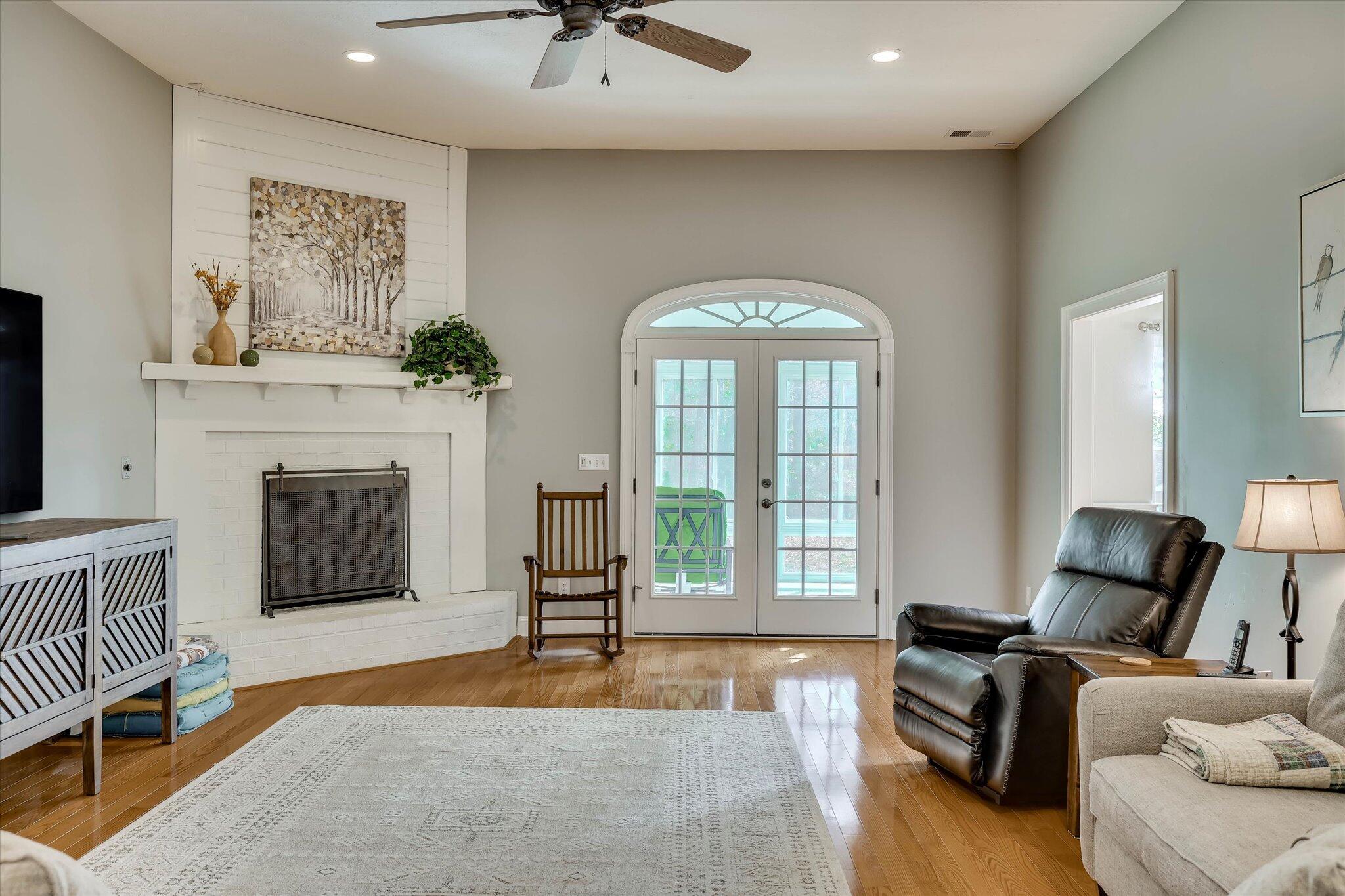 419 Murrah Road Property Photo 10