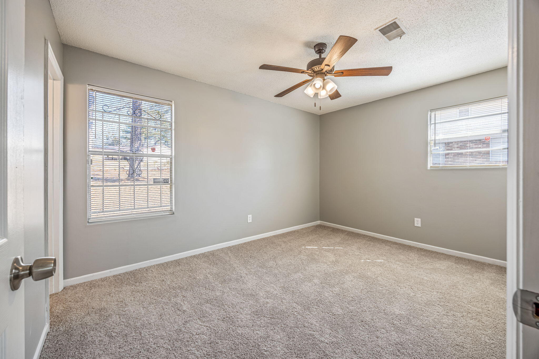 2965 Meadowbrook Drive Property Photo 15