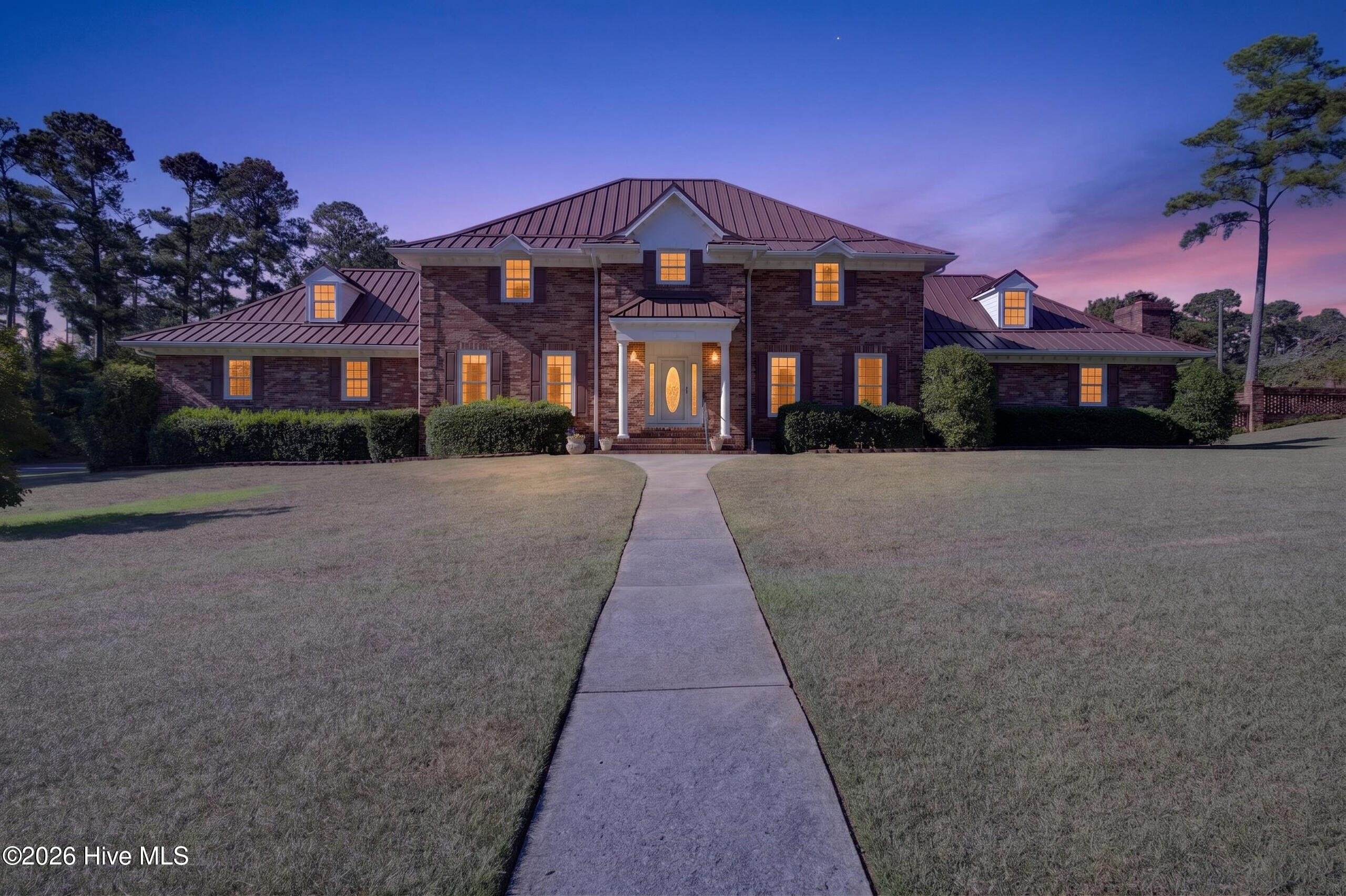 10 Fox Creek Drive Property Photo 1