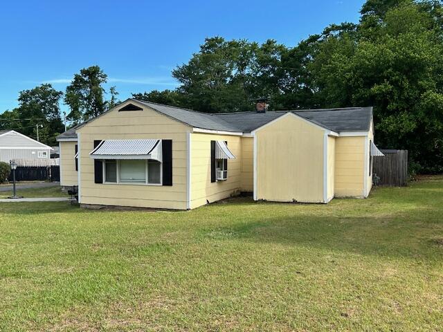 3416 Seneca Avenue Property Photo 3