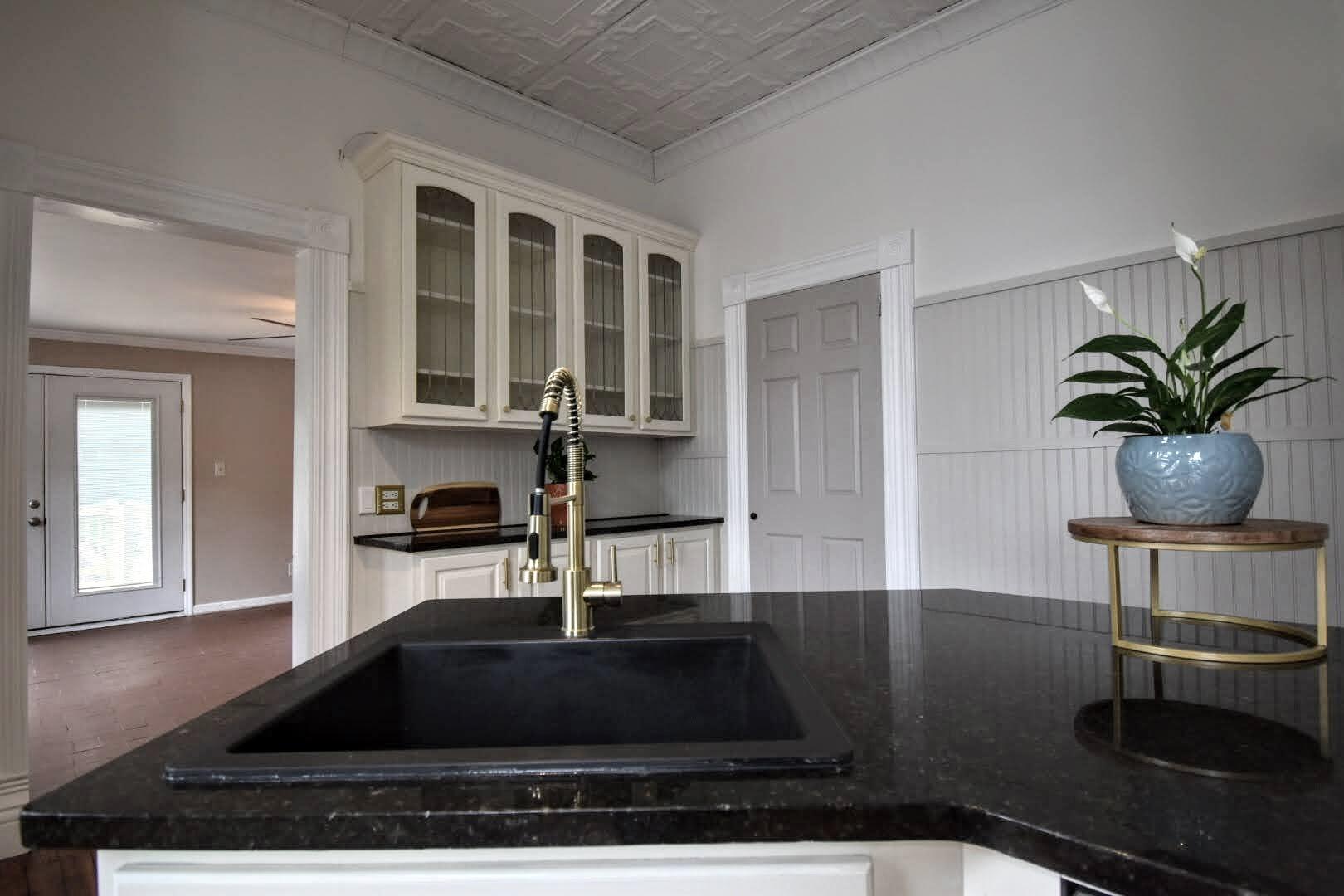 826 Georgia Avenue Property Photo 16