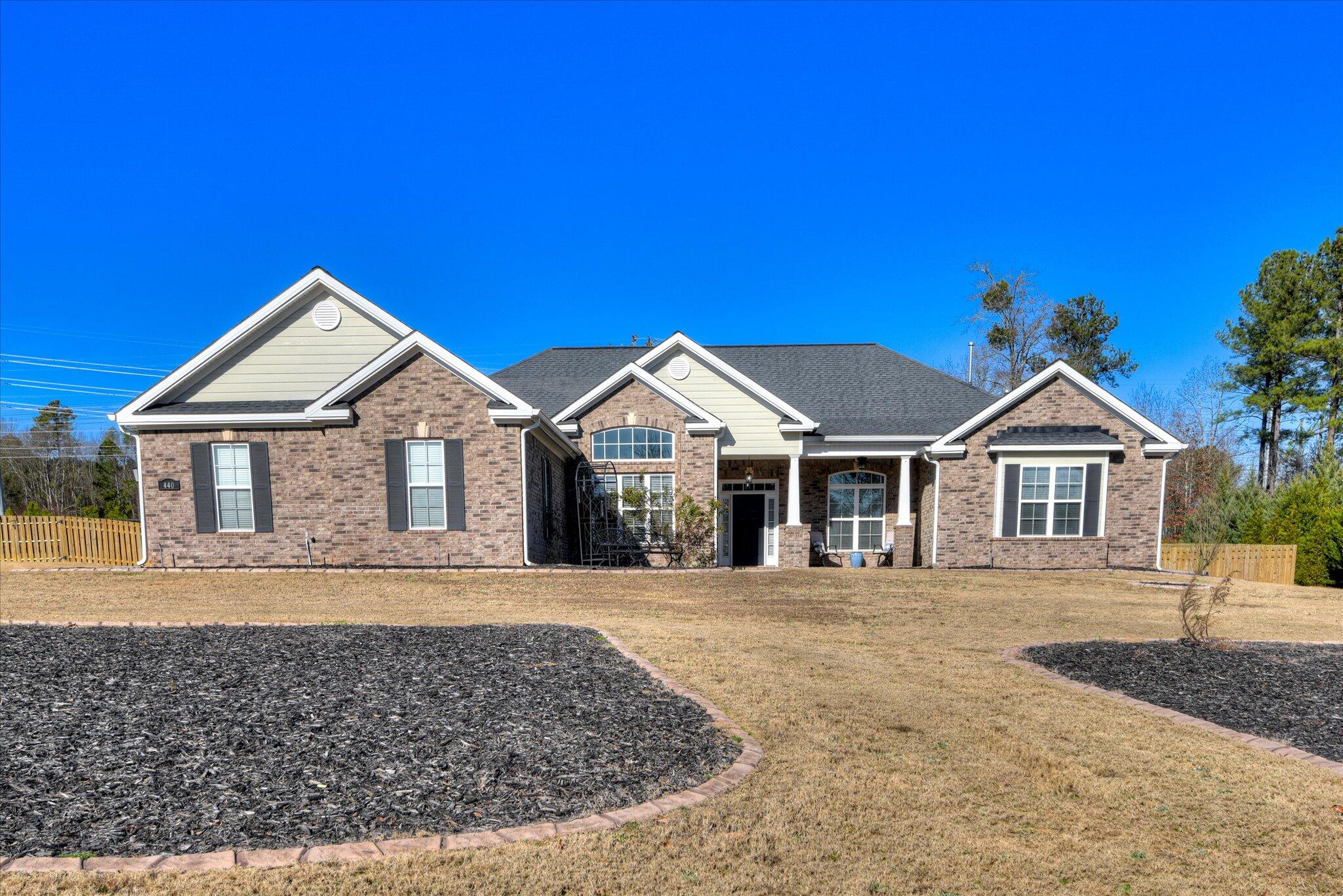440 Bellingham Drive Property Photo 1