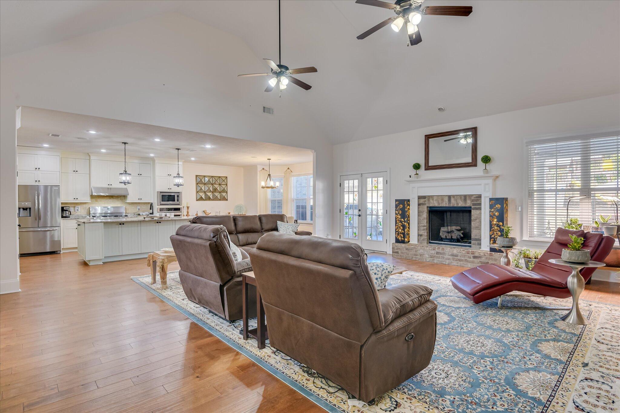 440 Bellingham Drive Property Photo 16