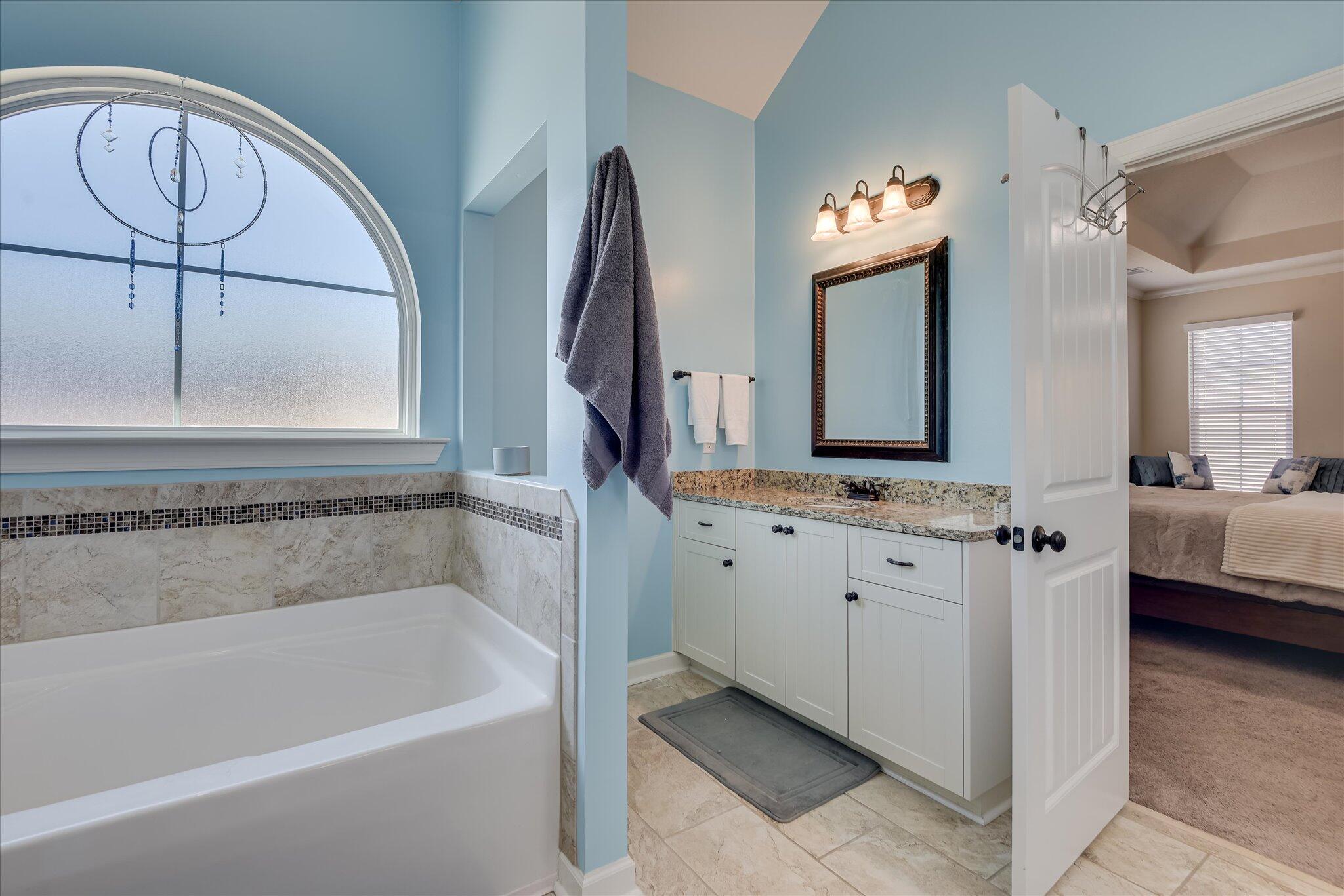 440 Bellingham Drive Property Photo 32