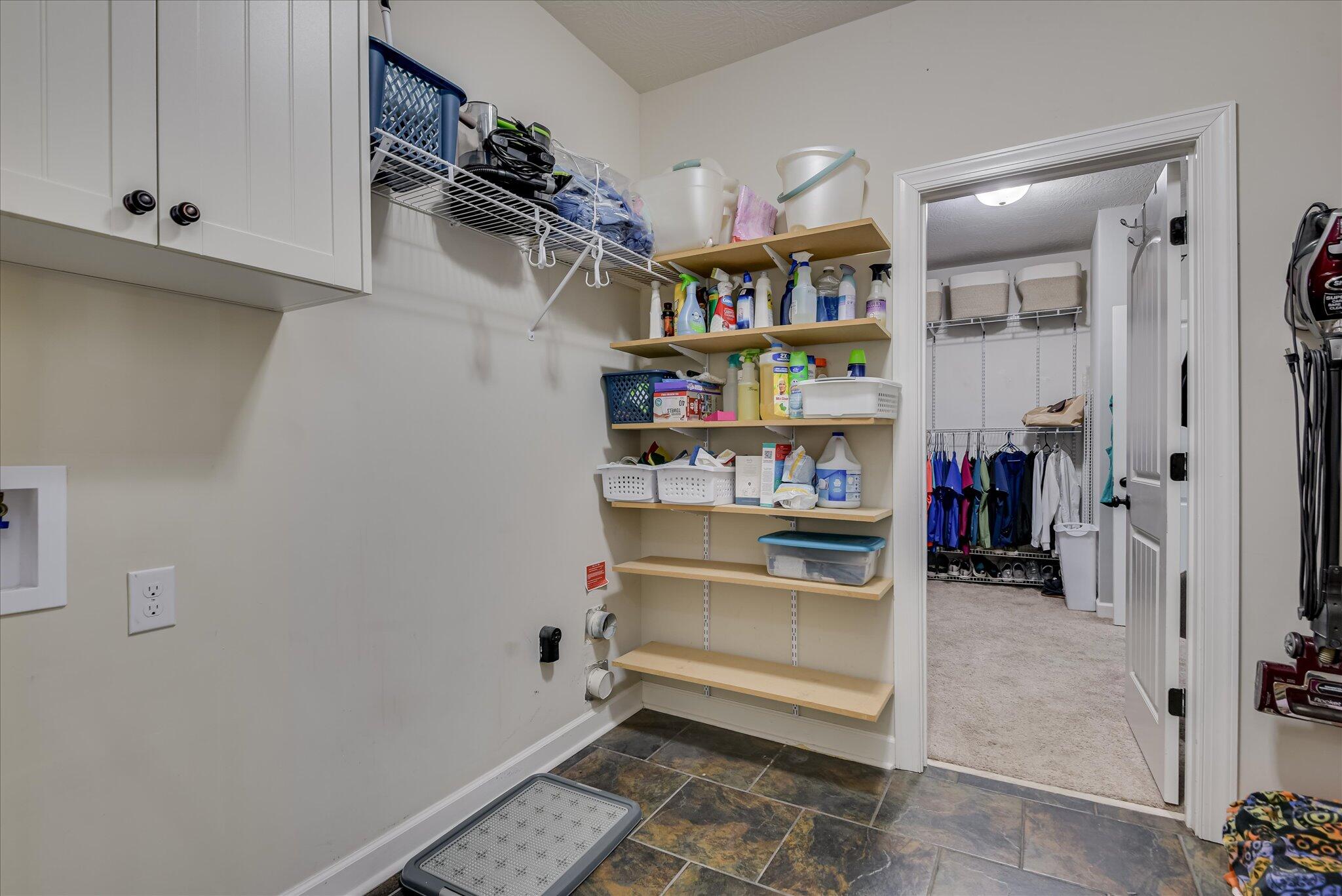 440 Bellingham Drive Property Photo 37