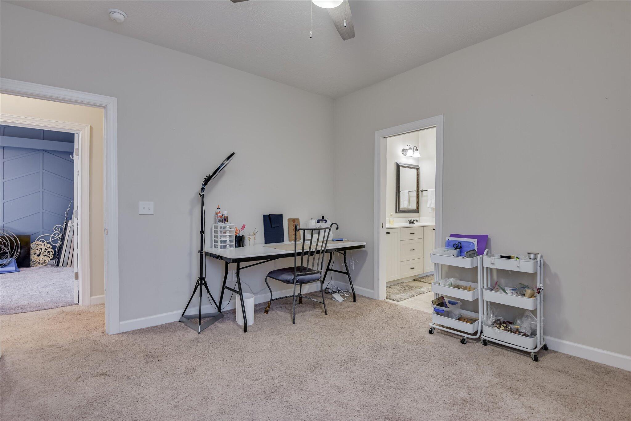 440 Bellingham Drive Property Photo 43