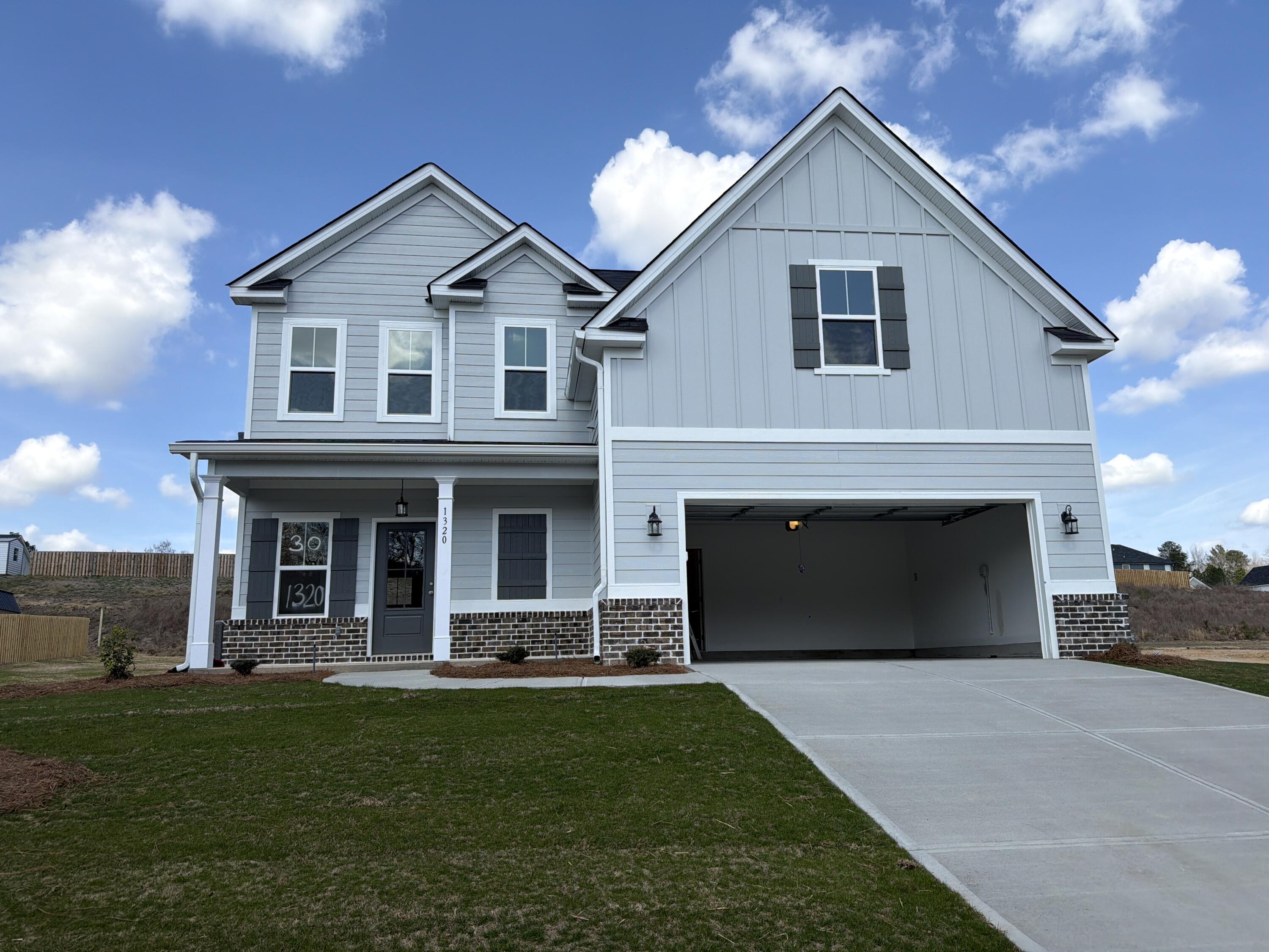 1320 Elias Station Property Photo 2