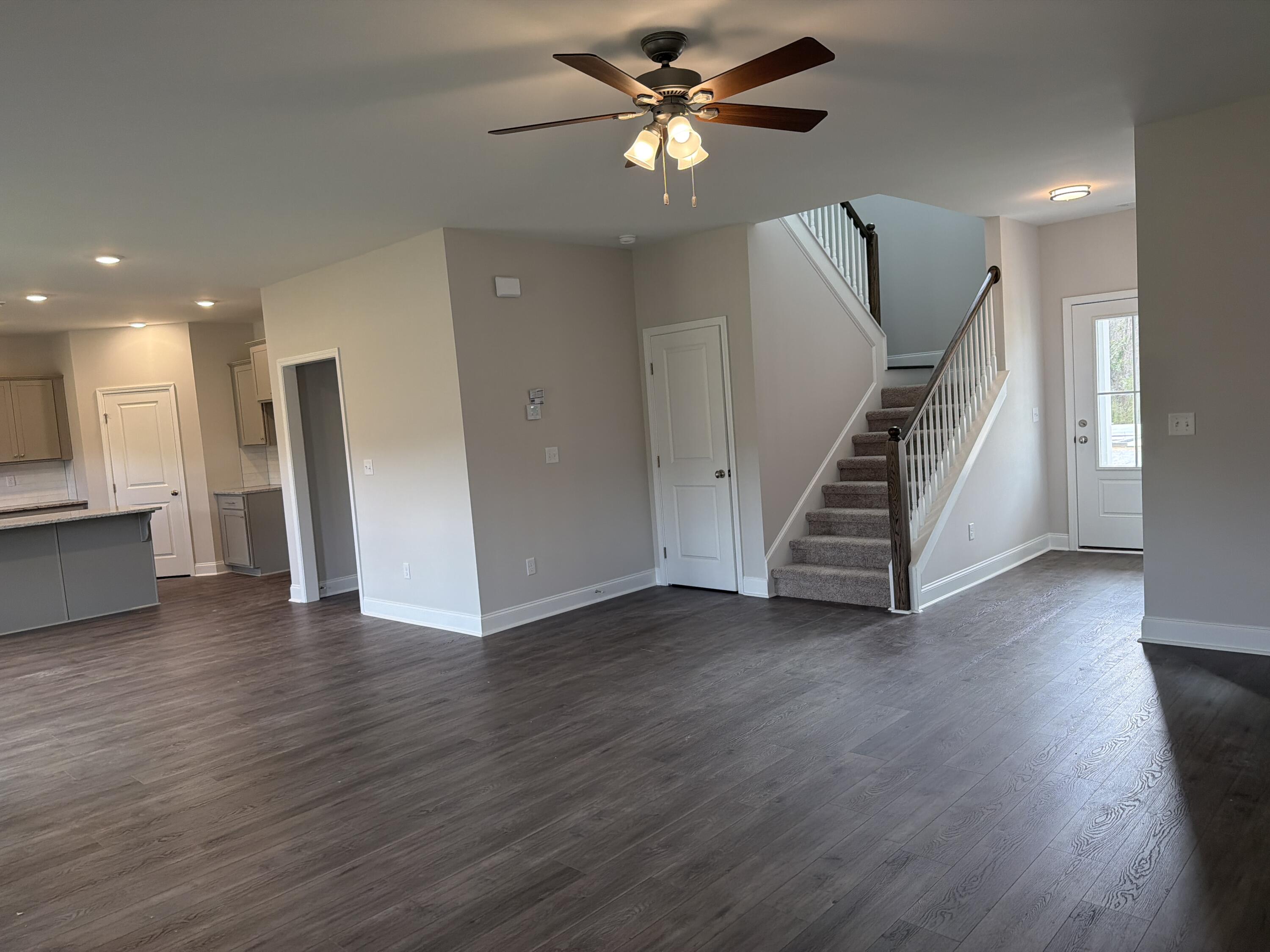 1320 Elias Station Property Photo 5