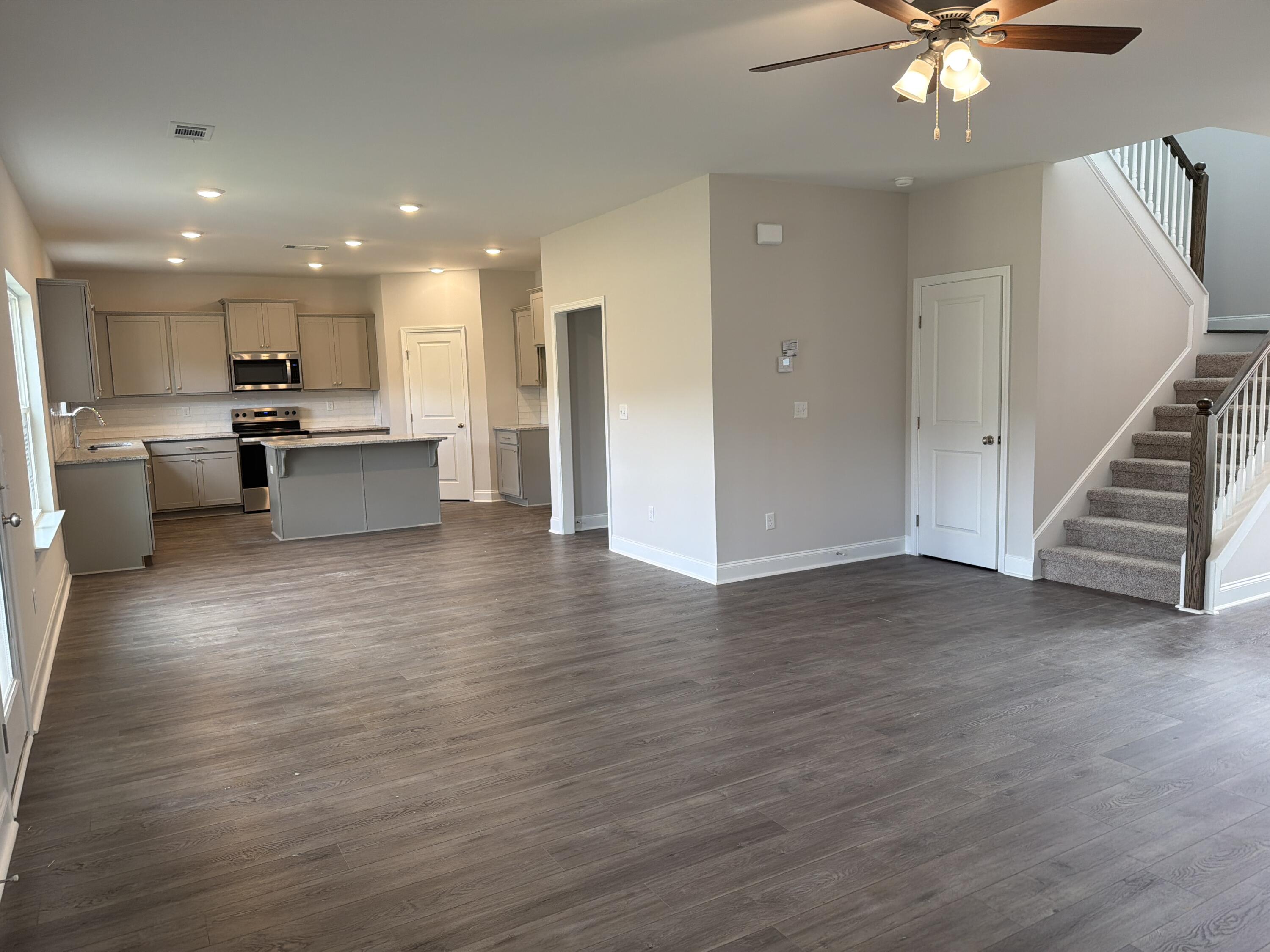 1320 Elias Station Property Photo 6