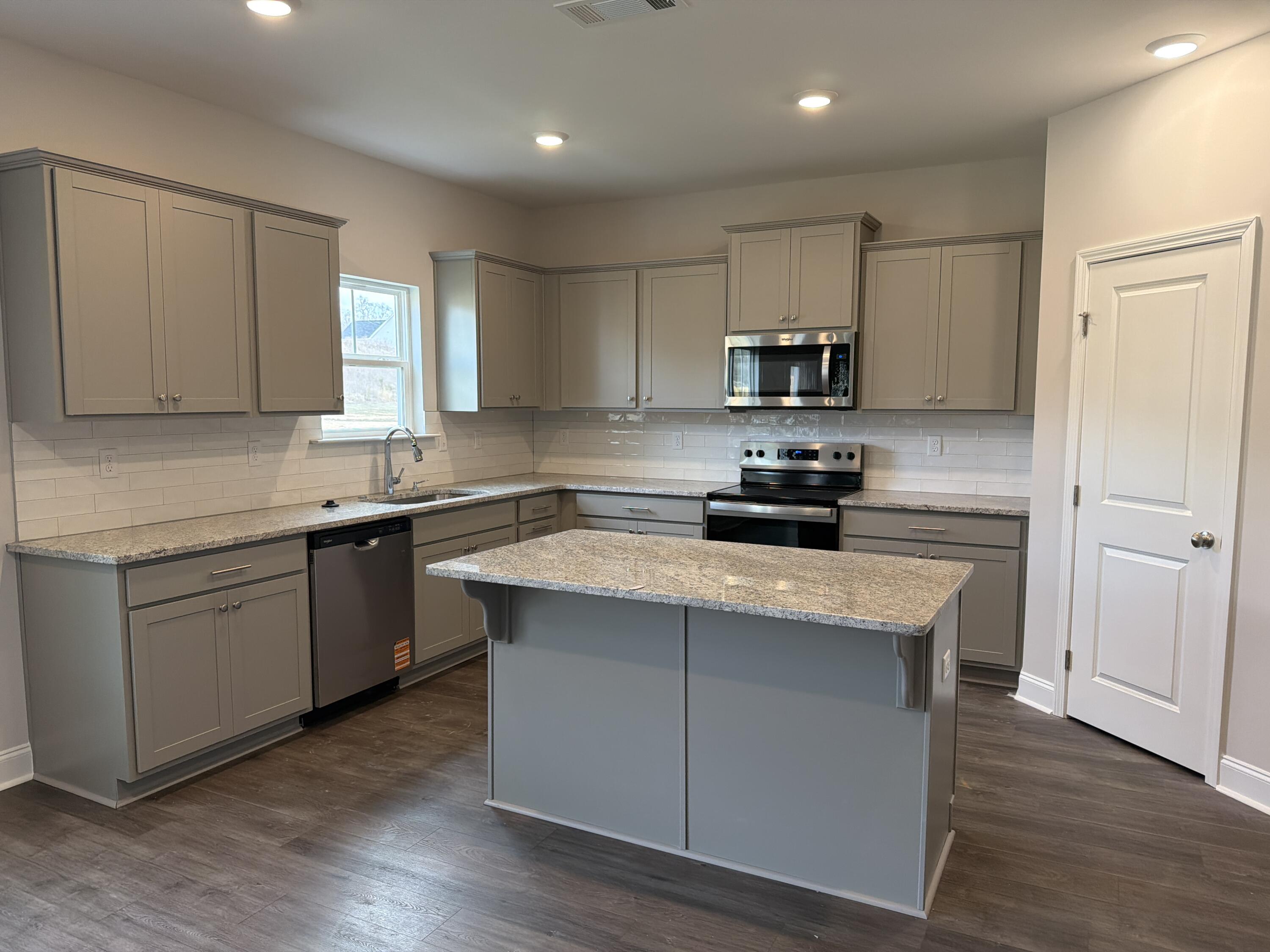 1320 Elias Station Property Photo 7