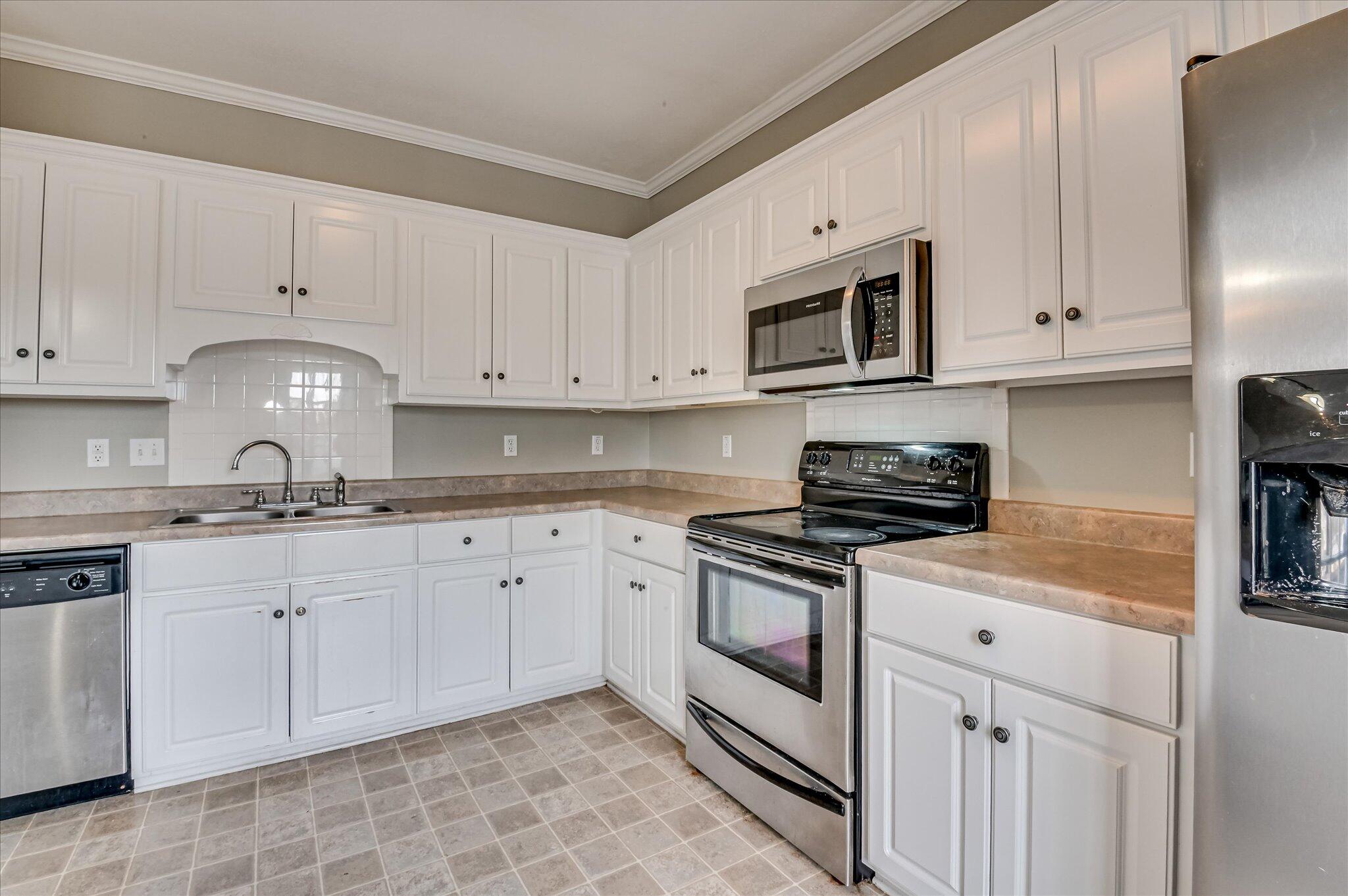 2817 Brickrun Way Property Photo 18
