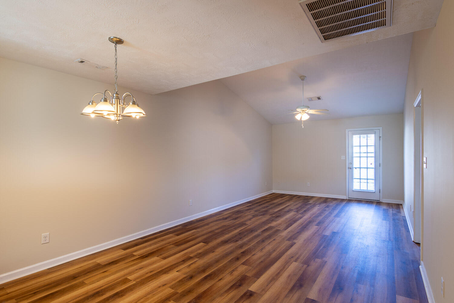 205 Bobwhite Drive Property Photo 7