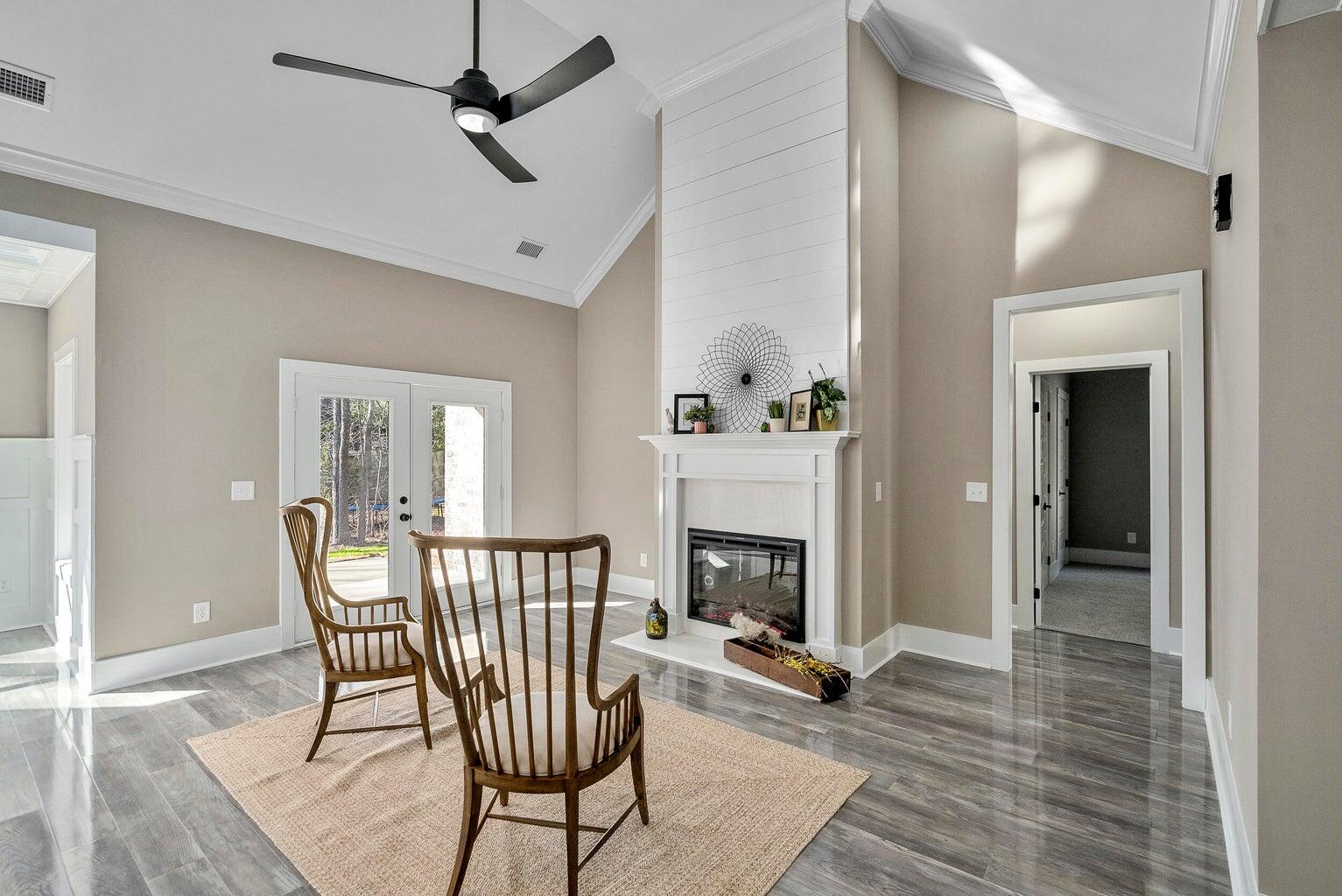 126 English Oak Lane Property Photo 7