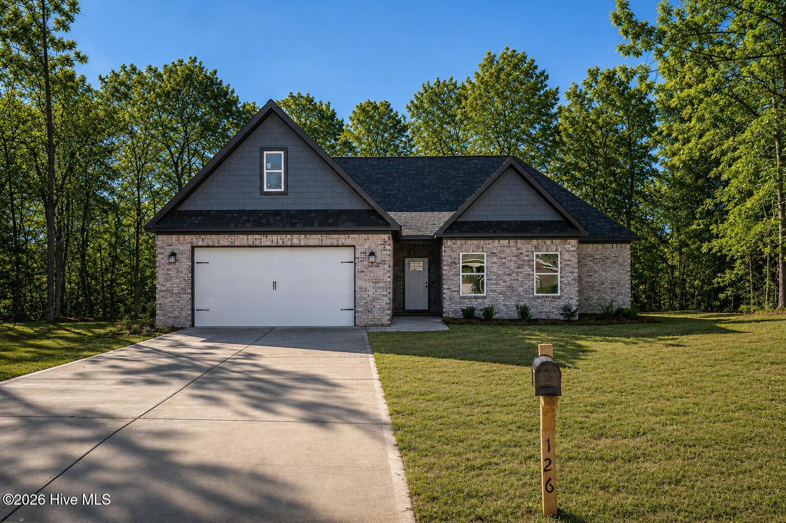 126 English Oak Lane Property Photo 45