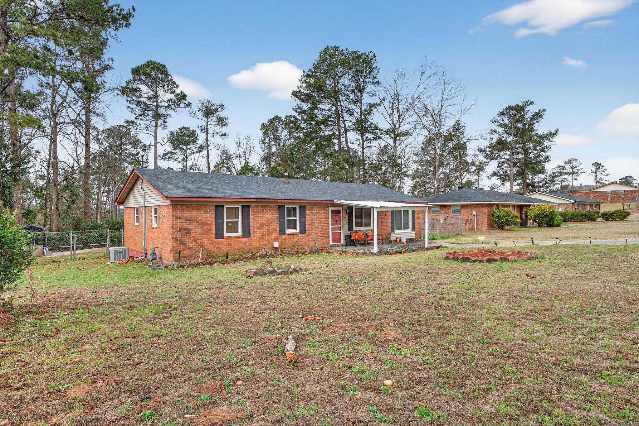 2914 Cumberland Drive Property Photo 2
