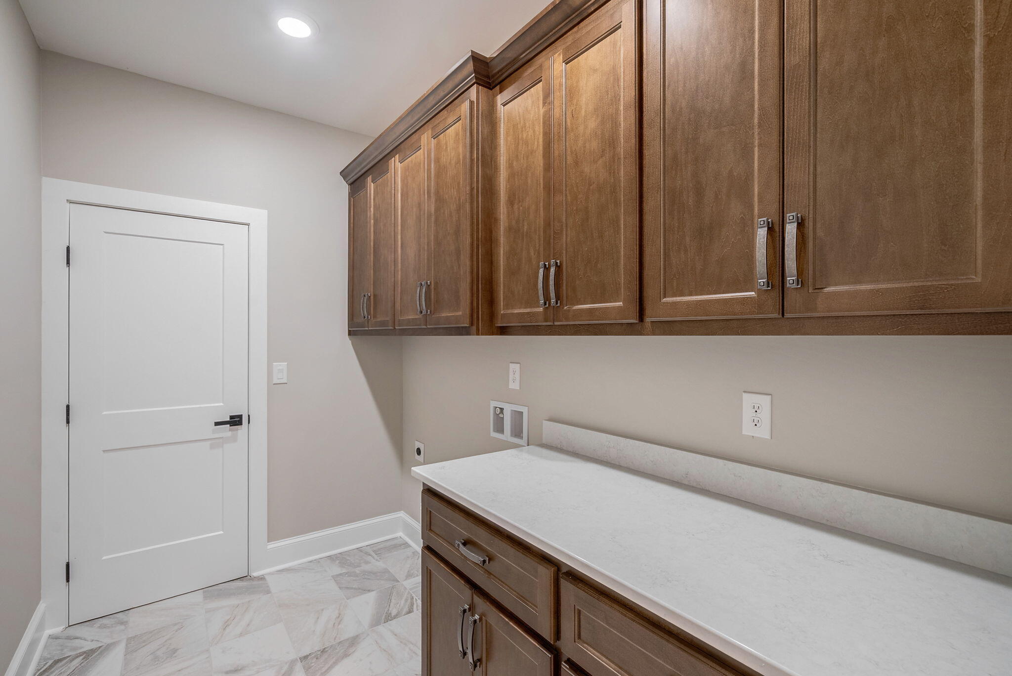 112 Elliott Circle Property Photo 24