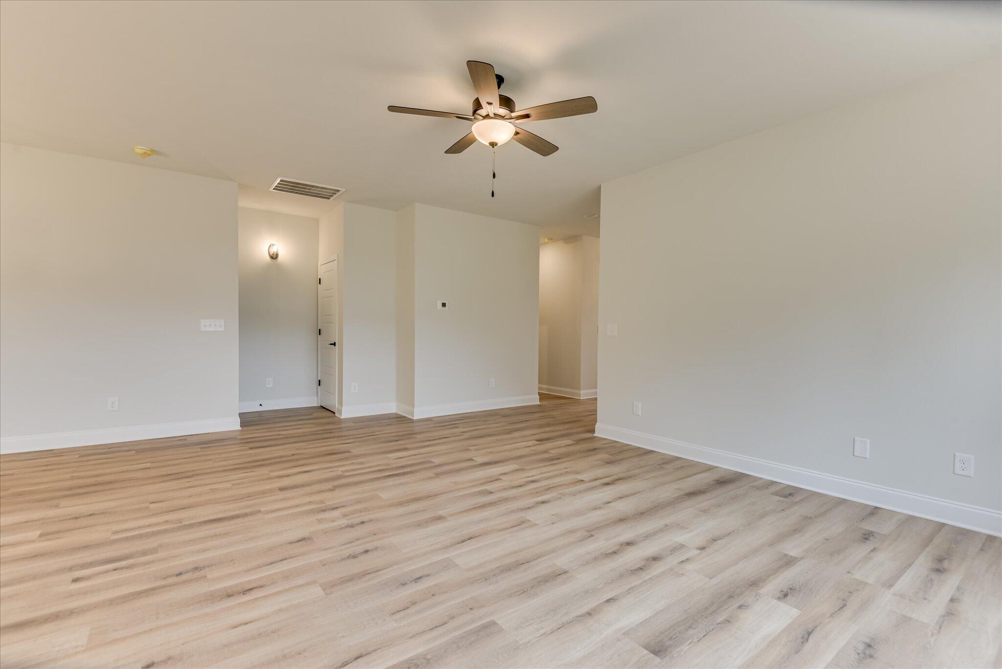 361 Bay Meadows Drive Property Photo 10