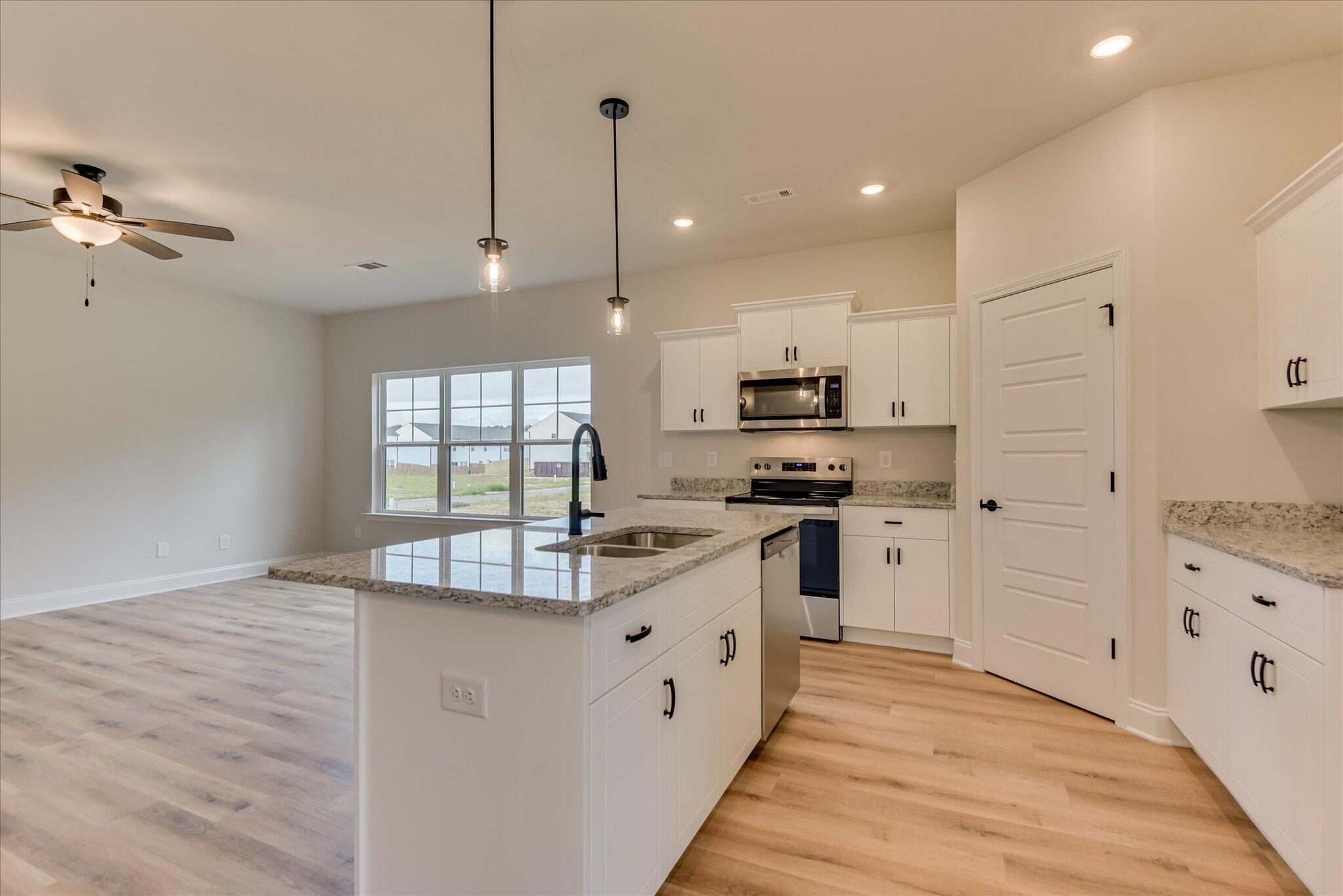 361 Bay Meadows Drive Property Photo 14