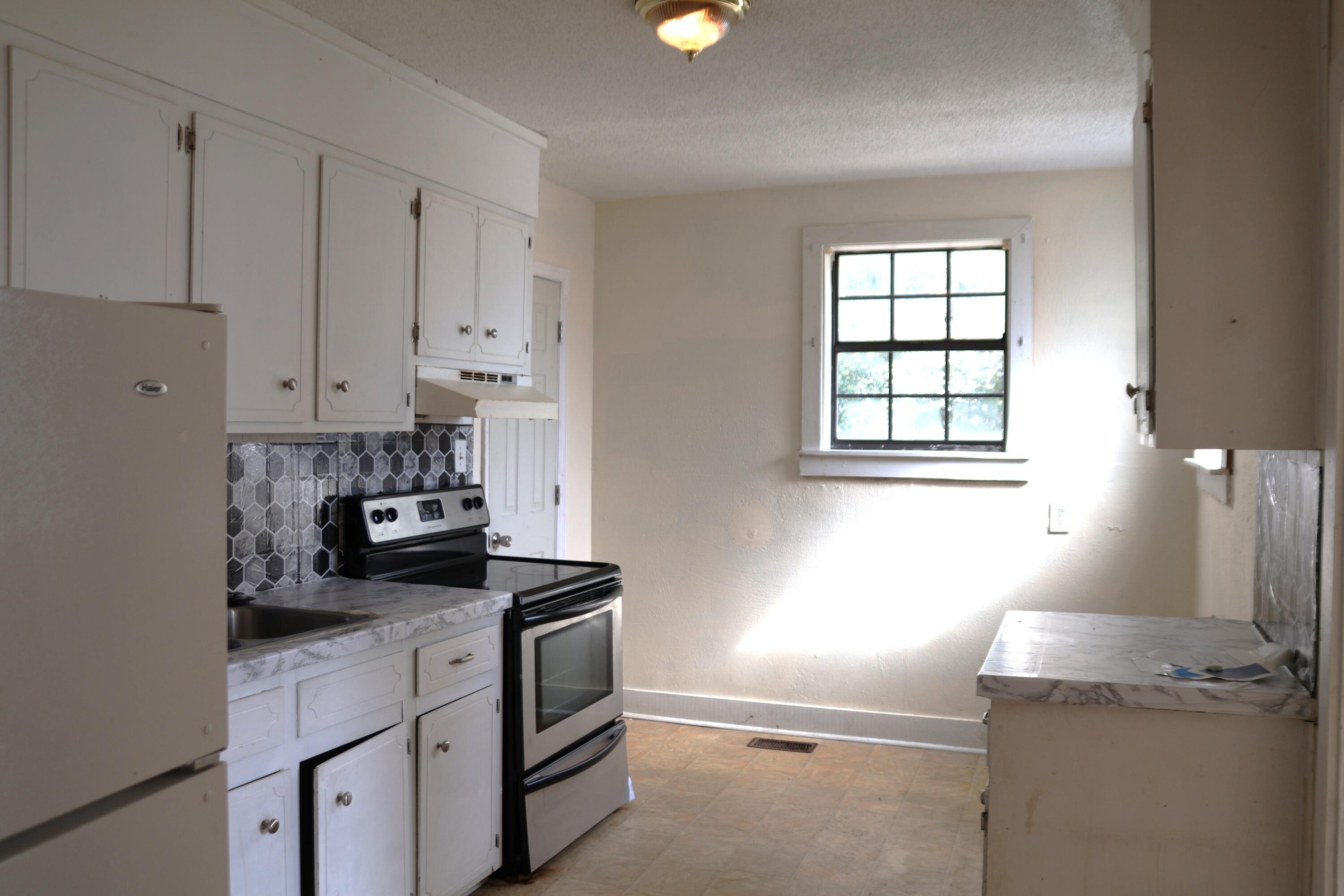 717 Tucker Avenue Property Photo 7